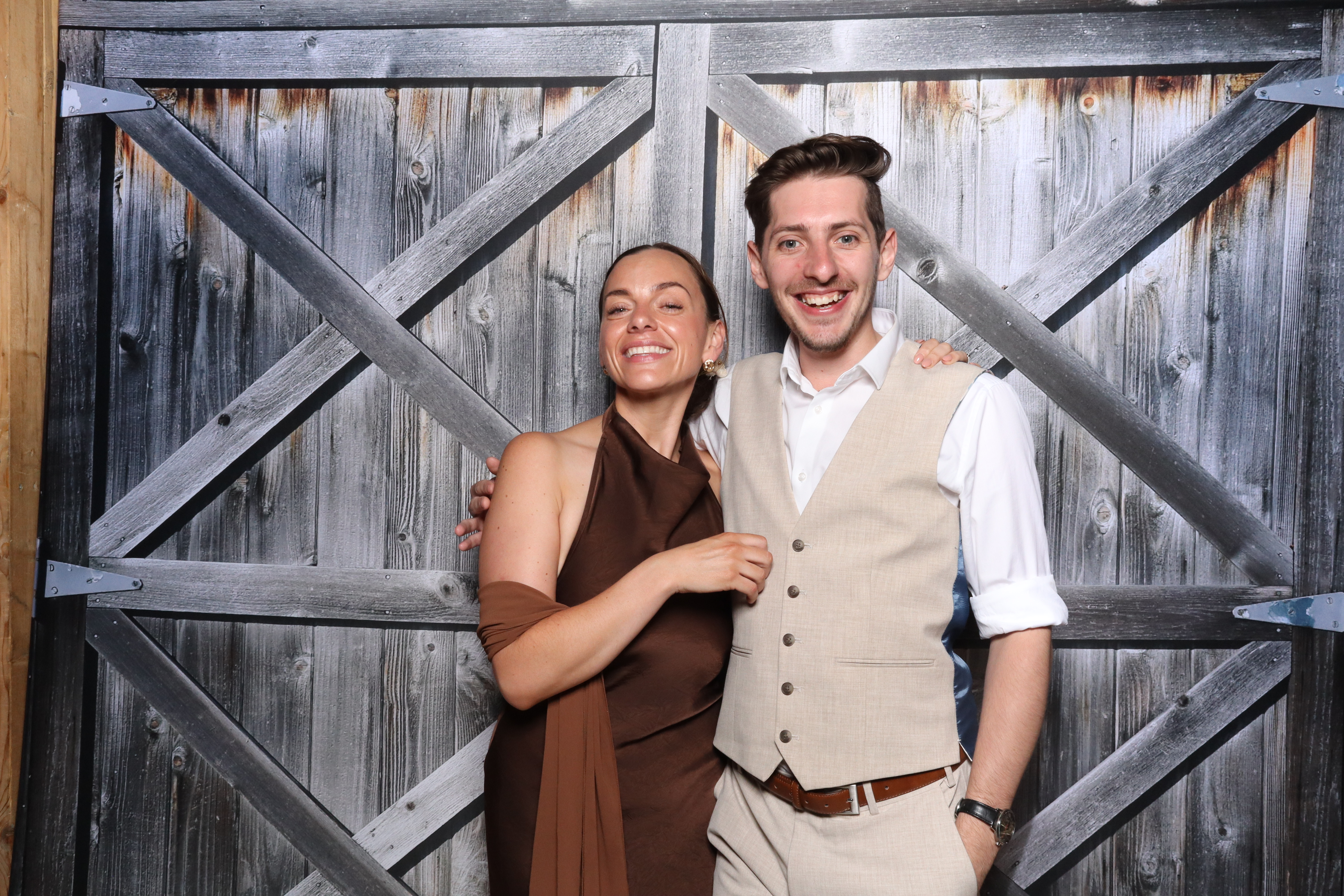 Kerry & Rob  | View more photos from the event at gallery.magicimages.uk/u/MagicImages/Kerry-Rob