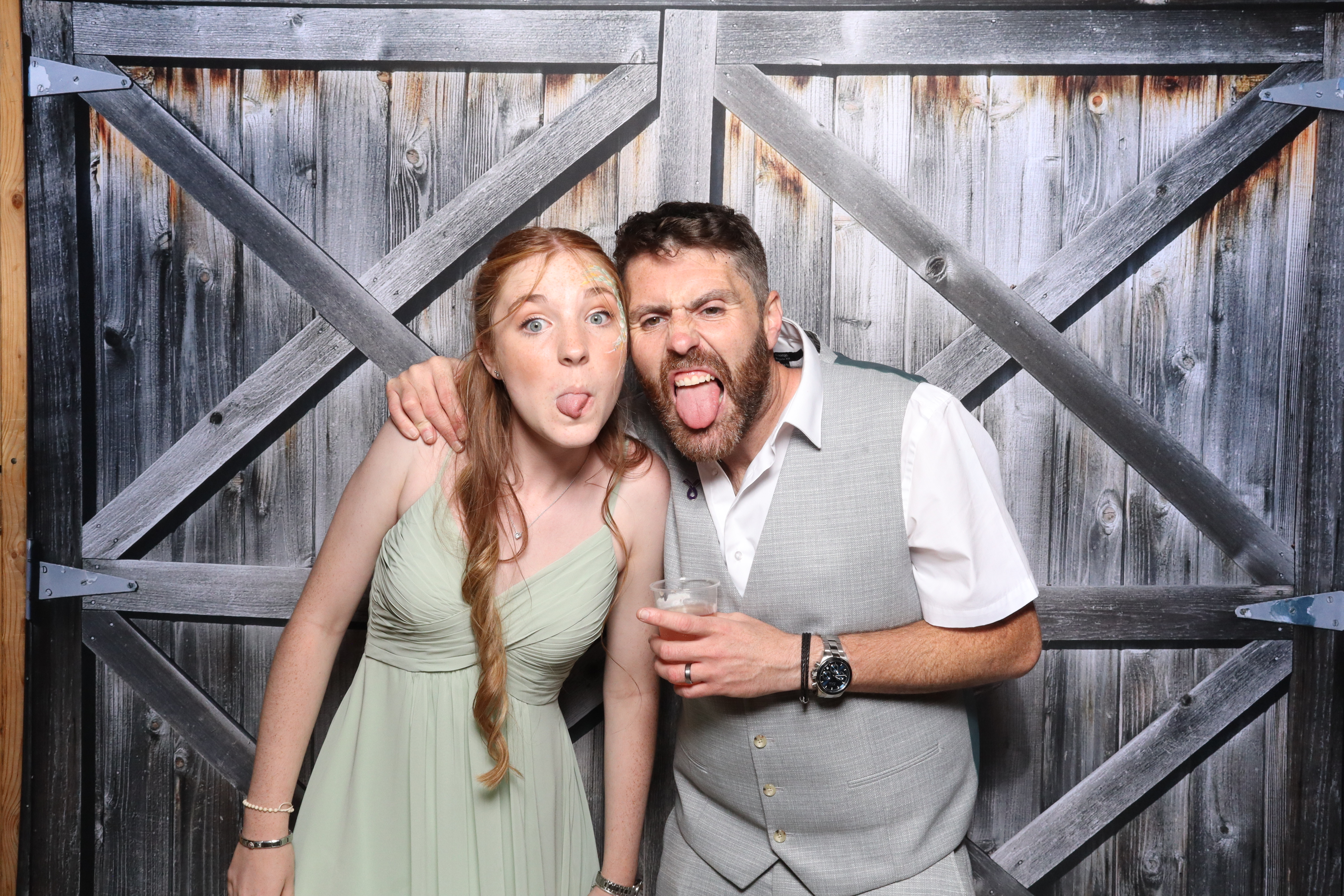 Kerry & Rob  | View more photos from the event at gallery.magicimages.uk/u/MagicImages/Kerry-Rob