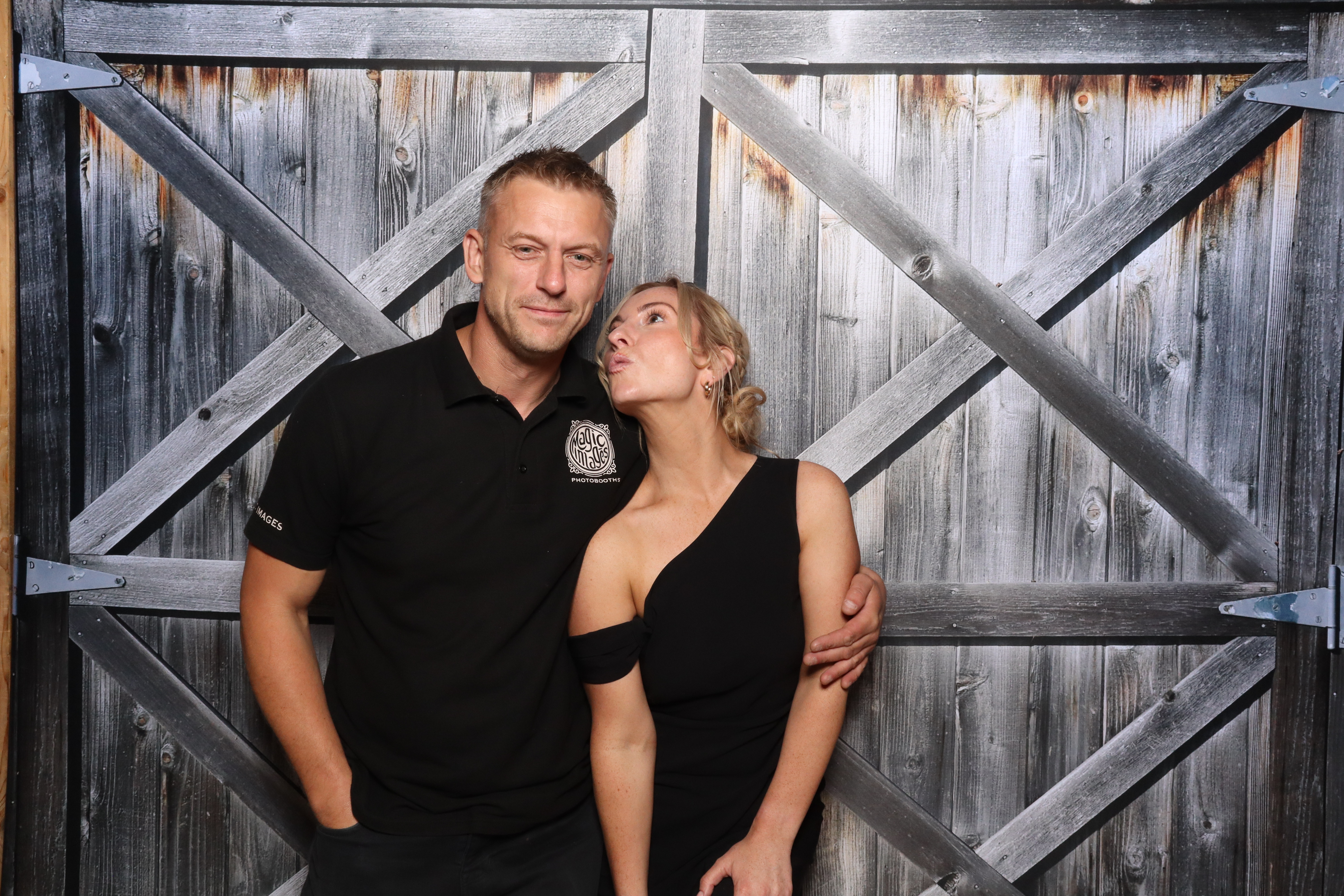 Kerry & Rob  | View more photos from the event at gallery.magicimages.uk/u/MagicImages/Kerry-Rob