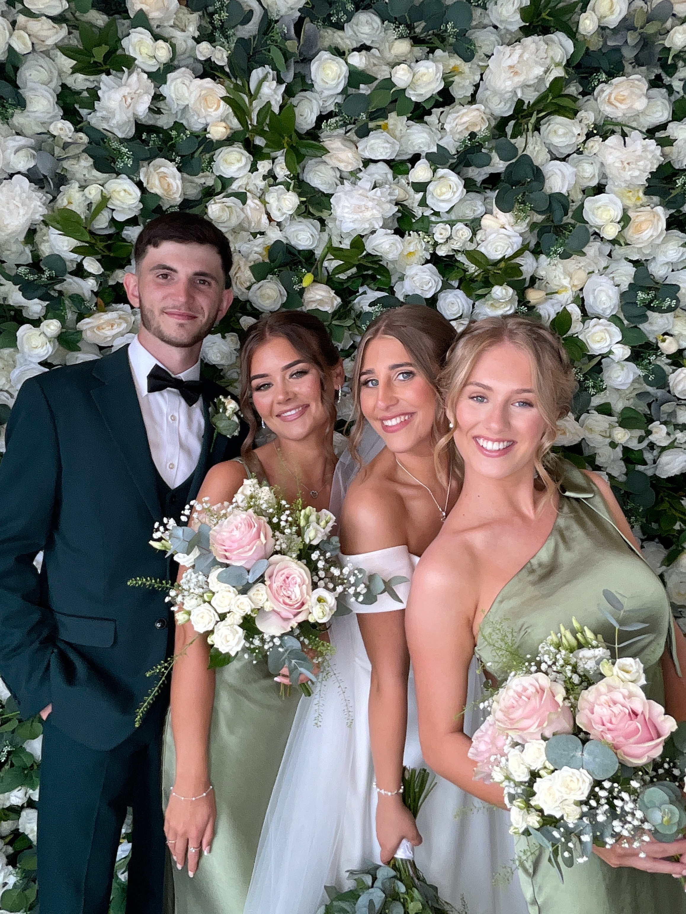 Kian & Elly Photo booth images  | View more photos from the event at gallery.magicimages.uk/u/MagicImages/Kian-Elly-Photo-booth-images