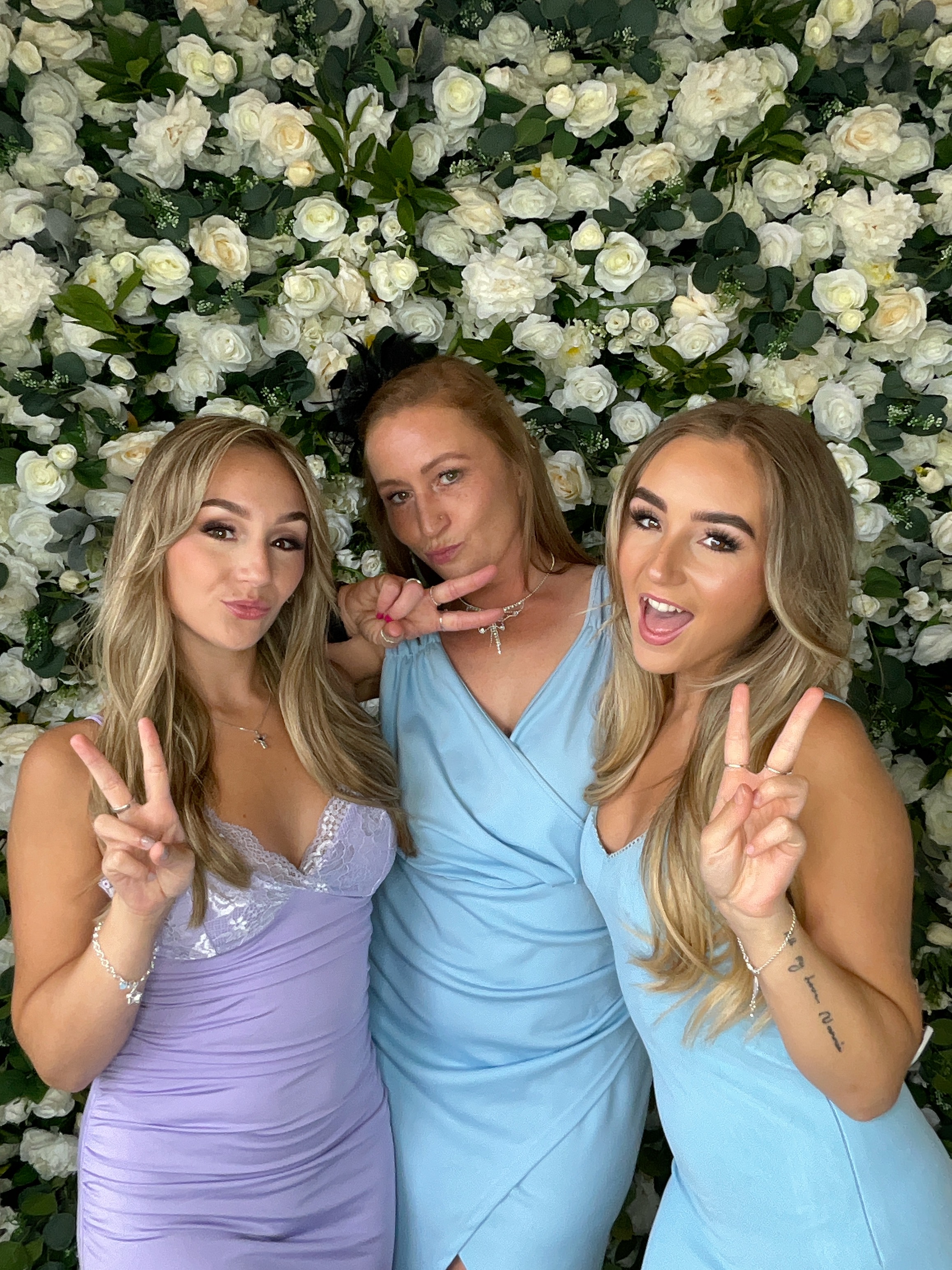 Kian & Elly Photo booth images  | View more photos from the event at gallery.magicimages.uk/u/MagicImages/Kian-Elly-Photo-booth-images