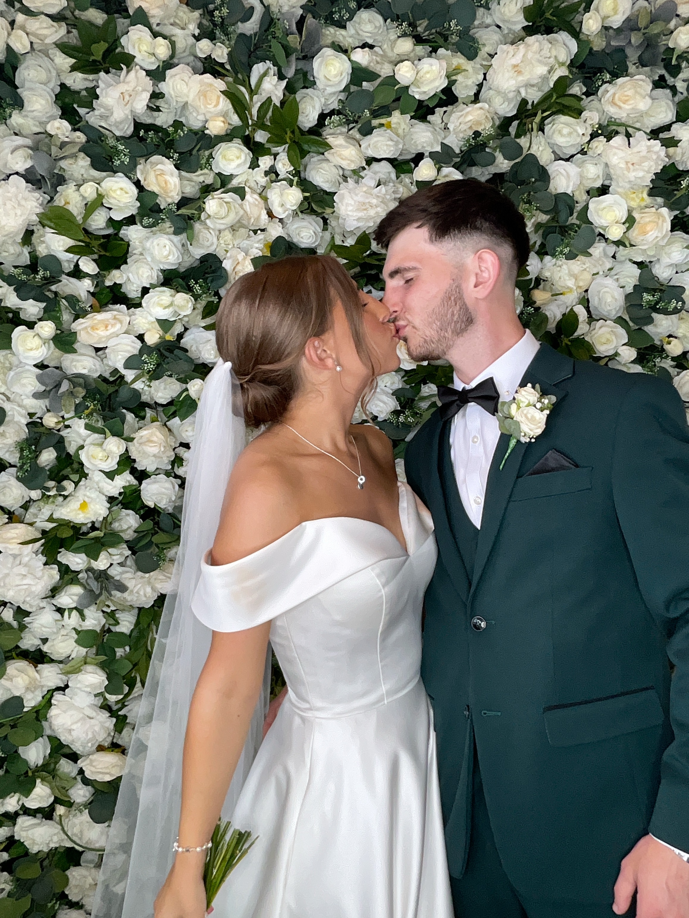 Kian & Elly Photo booth images  | View more photos from the event at gallery.magicimages.uk/u/MagicImages/Kian-Elly-Photo-booth-images