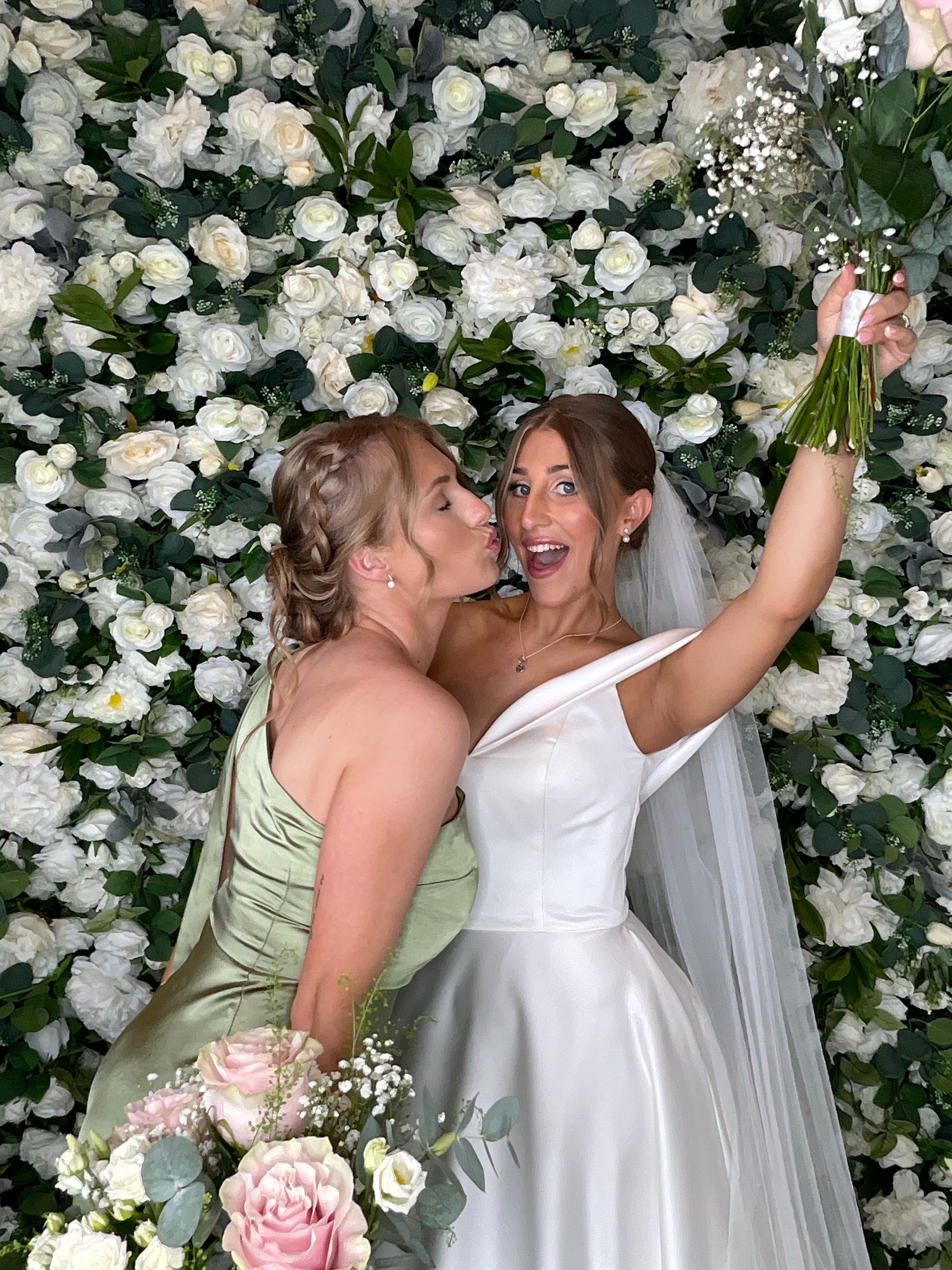 Kian & Elly Photo booth images  | View more photos from the event at gallery.magicimages.uk/u/MagicImages/Kian-Elly-Photo-booth-images