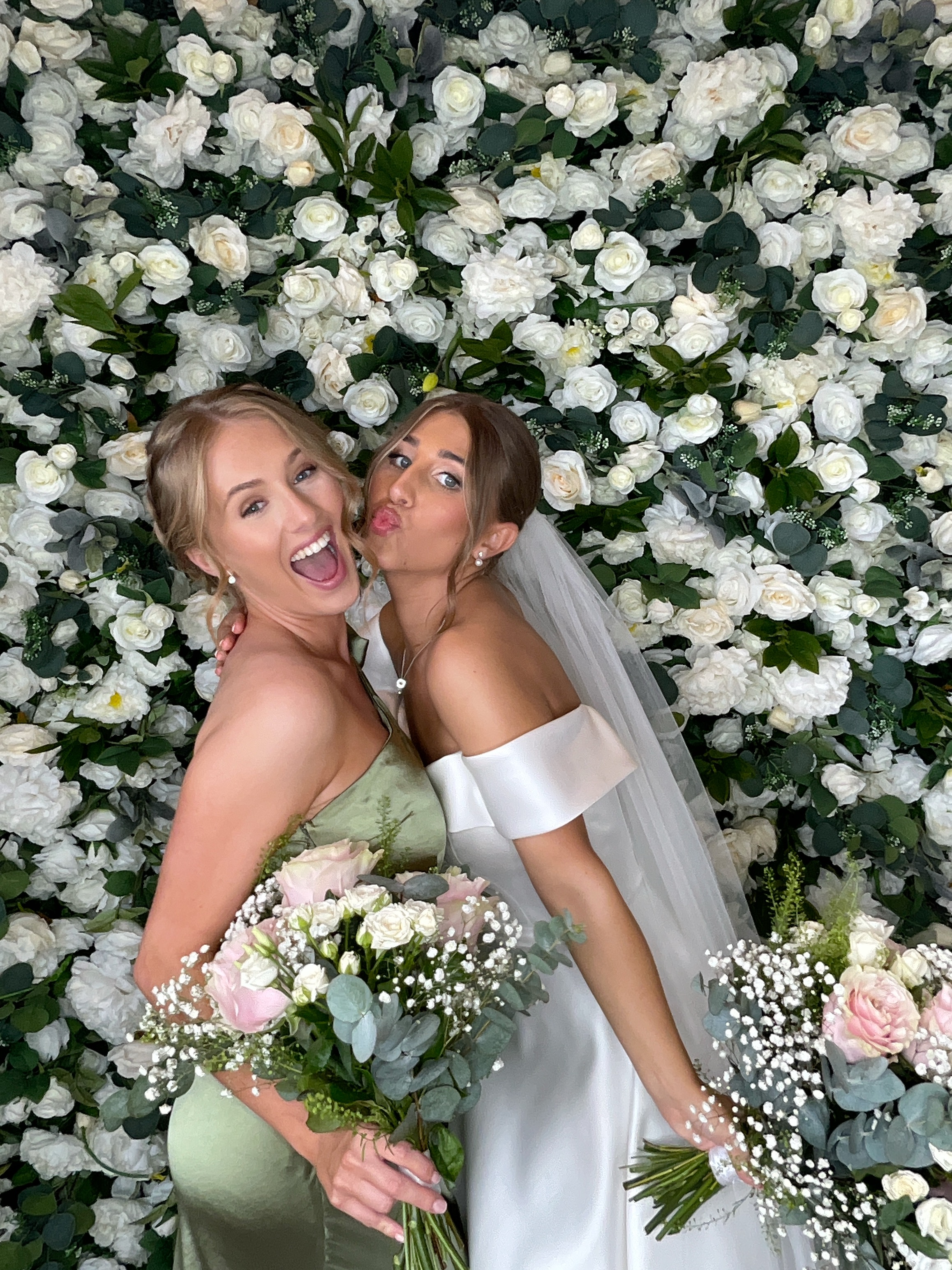 Kian & Elly Photo booth images  | View more photos from the event at gallery.magicimages.uk/u/MagicImages/Kian-Elly-Photo-booth-images