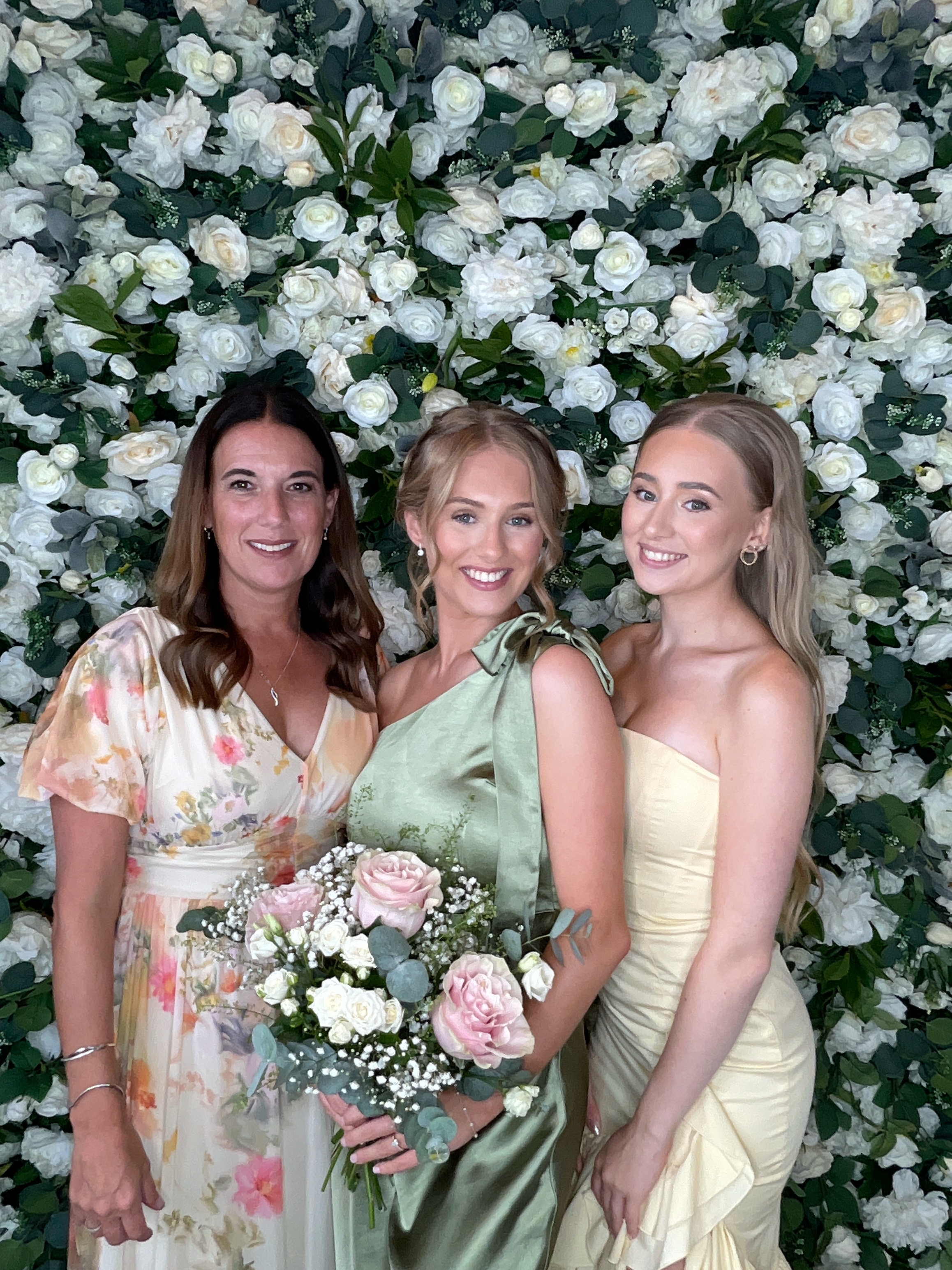 Kian & Elly Photo booth images  | View more photos from the event at gallery.magicimages.uk/u/MagicImages/Kian-Elly-Photo-booth-images