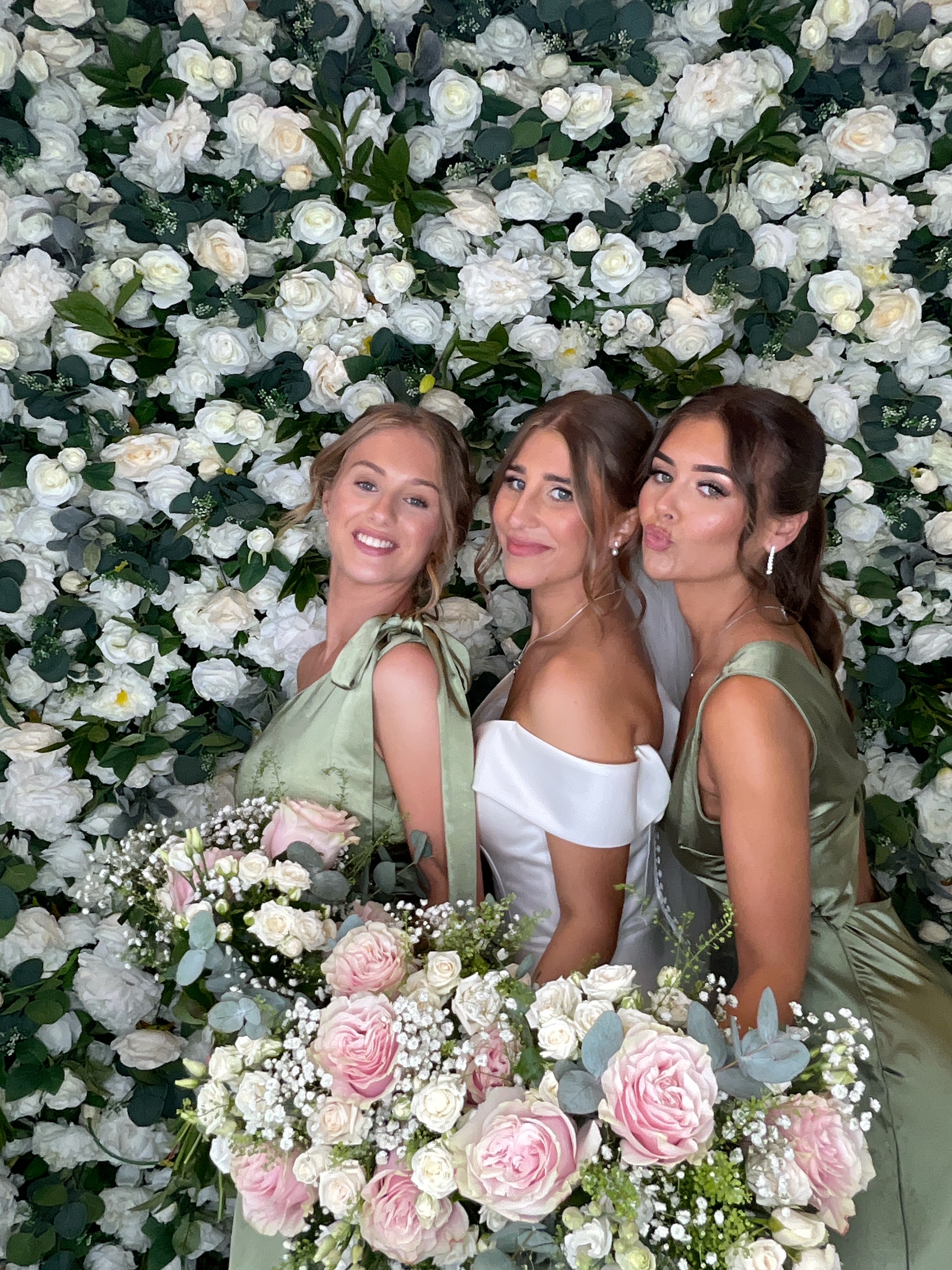 Kian & Elly Photo booth images  | View more photos from the event at gallery.magicimages.uk/u/MagicImages/Kian-Elly-Photo-booth-images