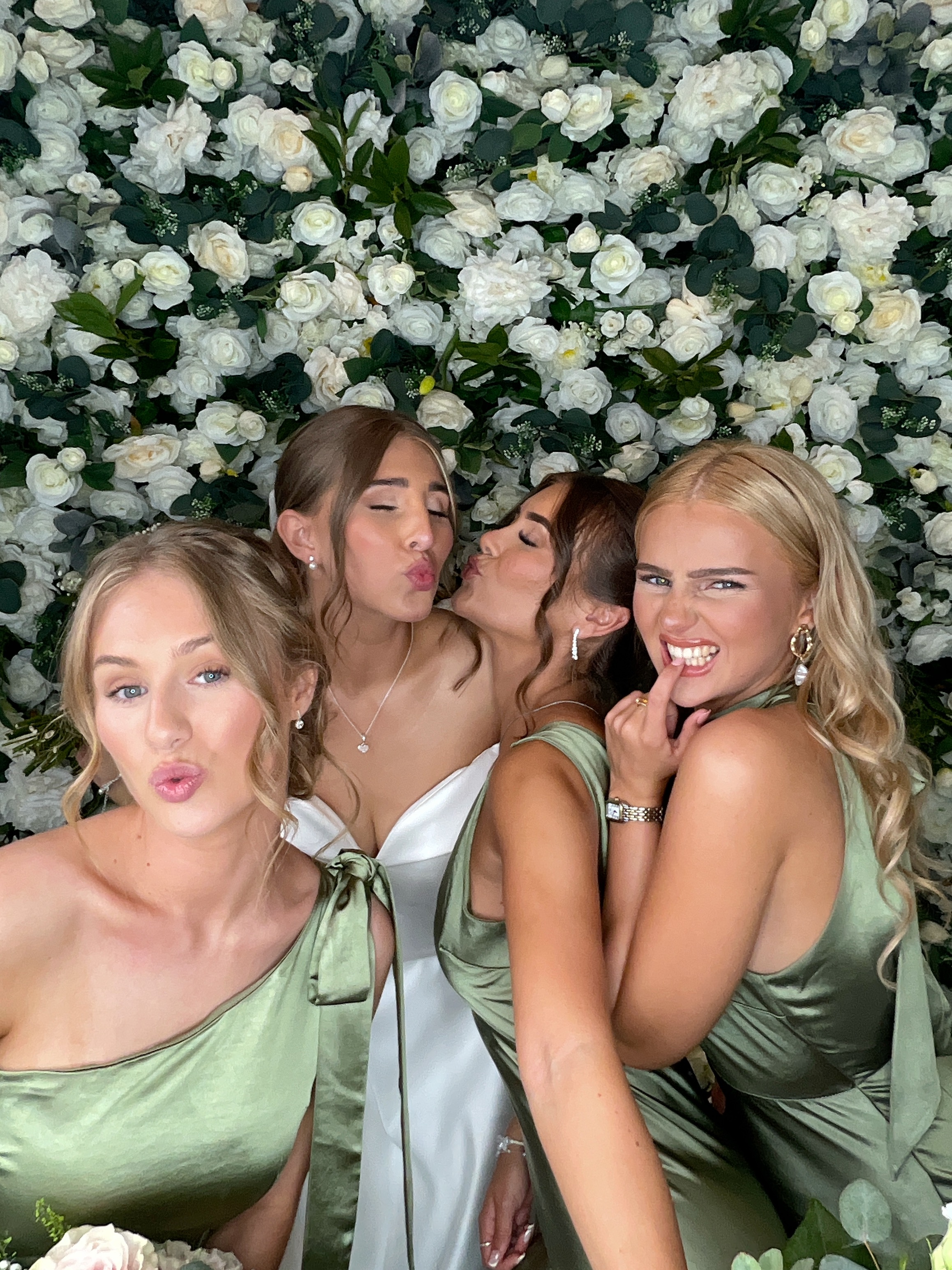 Kian & Elly Photo booth images  | View more photos from the event at gallery.magicimages.uk/u/MagicImages/Kian-Elly-Photo-booth-images