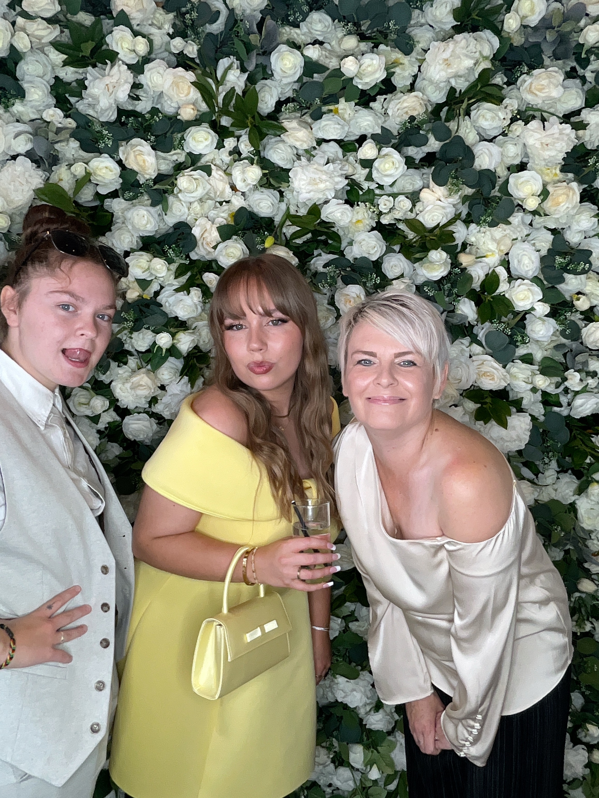 Kian & Elly Photo booth images  | View more photos from the event at gallery.magicimages.uk/u/MagicImages/Kian-Elly-Photo-booth-images