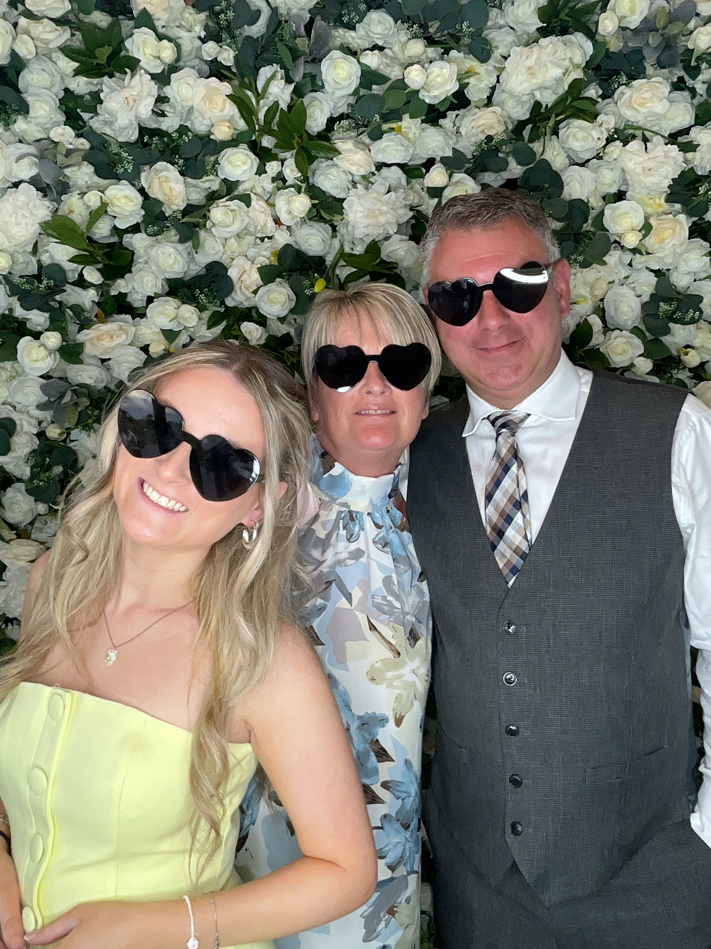 Kian & Elly Photo booth images  | View more photos from the event at gallery.magicimages.uk/u/MagicImages/Kian-Elly-Photo-booth-images