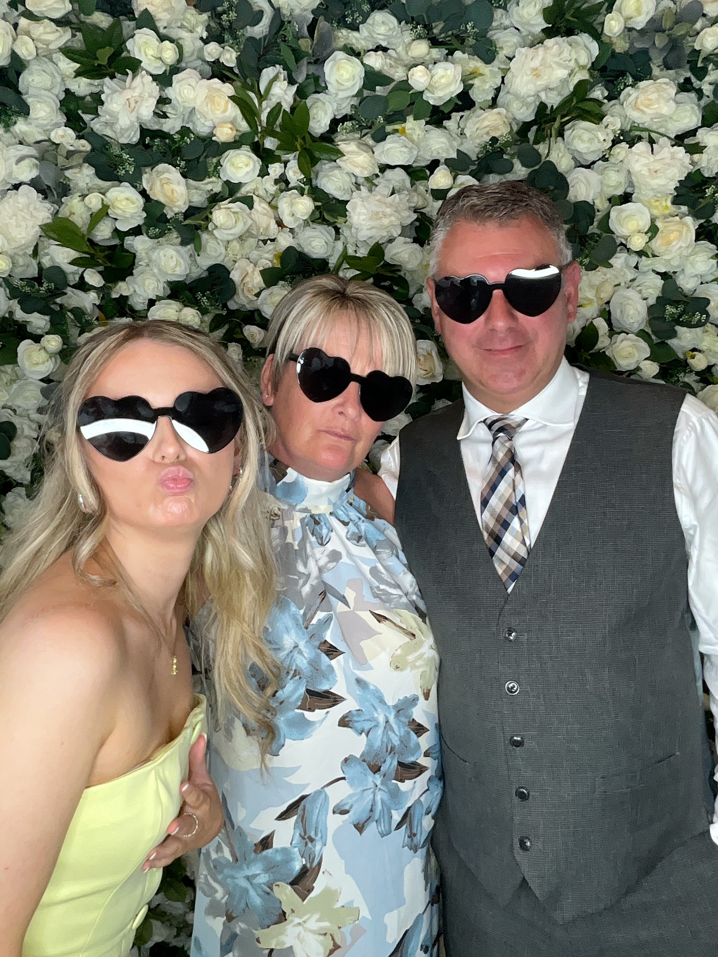 Kian & Elly Photo booth images  | View more photos from the event at gallery.magicimages.uk/u/MagicImages/Kian-Elly-Photo-booth-images