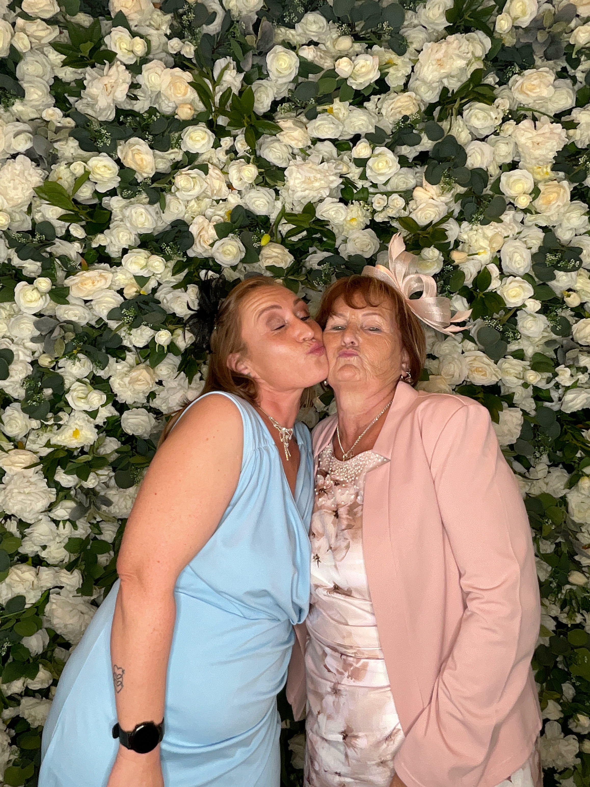 Kian & Elly Photo booth images  | View more photos from the event at gallery.magicimages.uk/u/MagicImages/Kian-Elly-Photo-booth-images