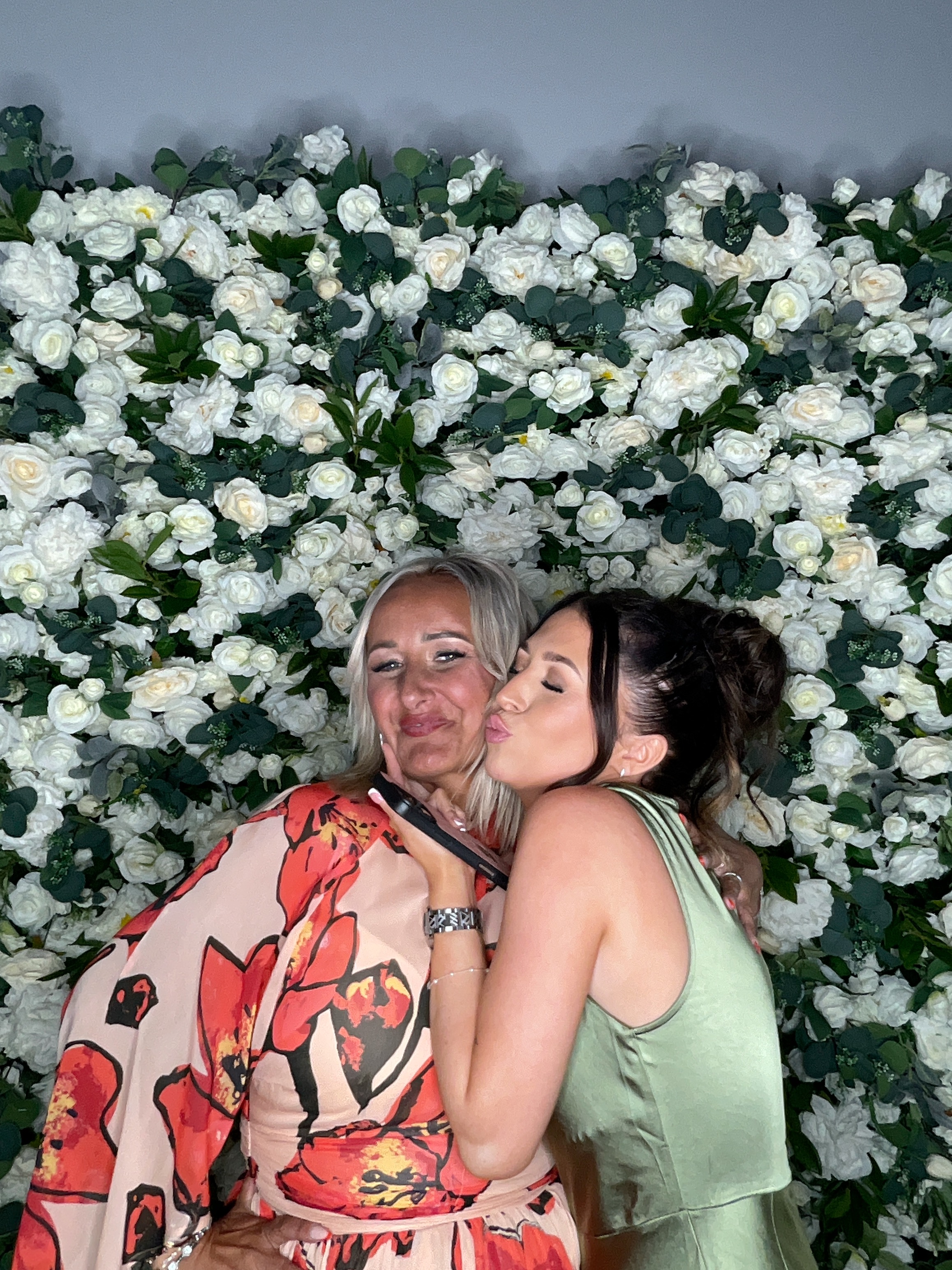 Kian & Elly Photo booth images  | View more photos from the event at gallery.magicimages.uk/u/MagicImages/Kian-Elly-Photo-booth-images