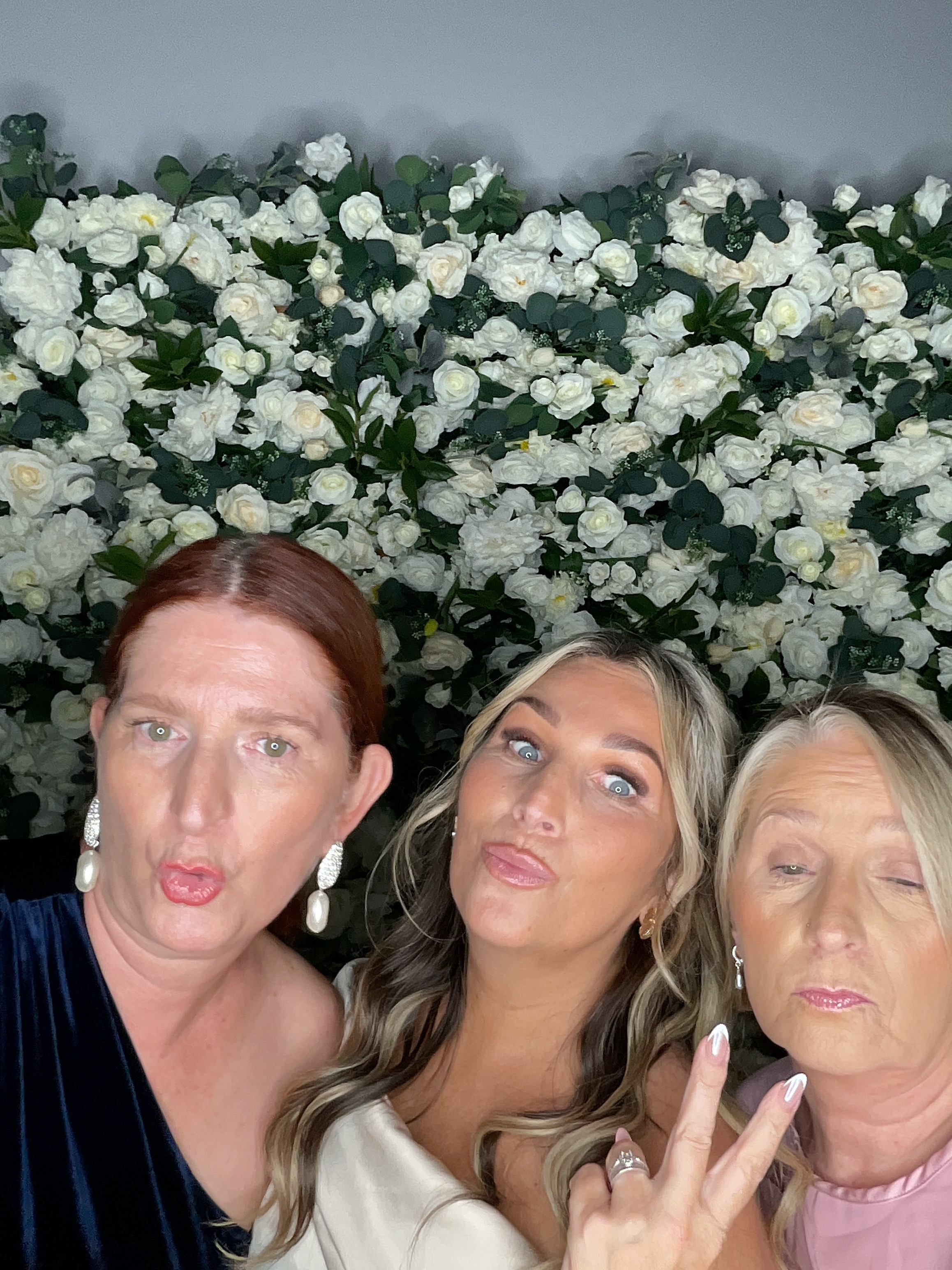 Kian & Elly Photo booth images  | View more photos from the event at gallery.magicimages.uk/u/MagicImages/Kian-Elly-Photo-booth-images