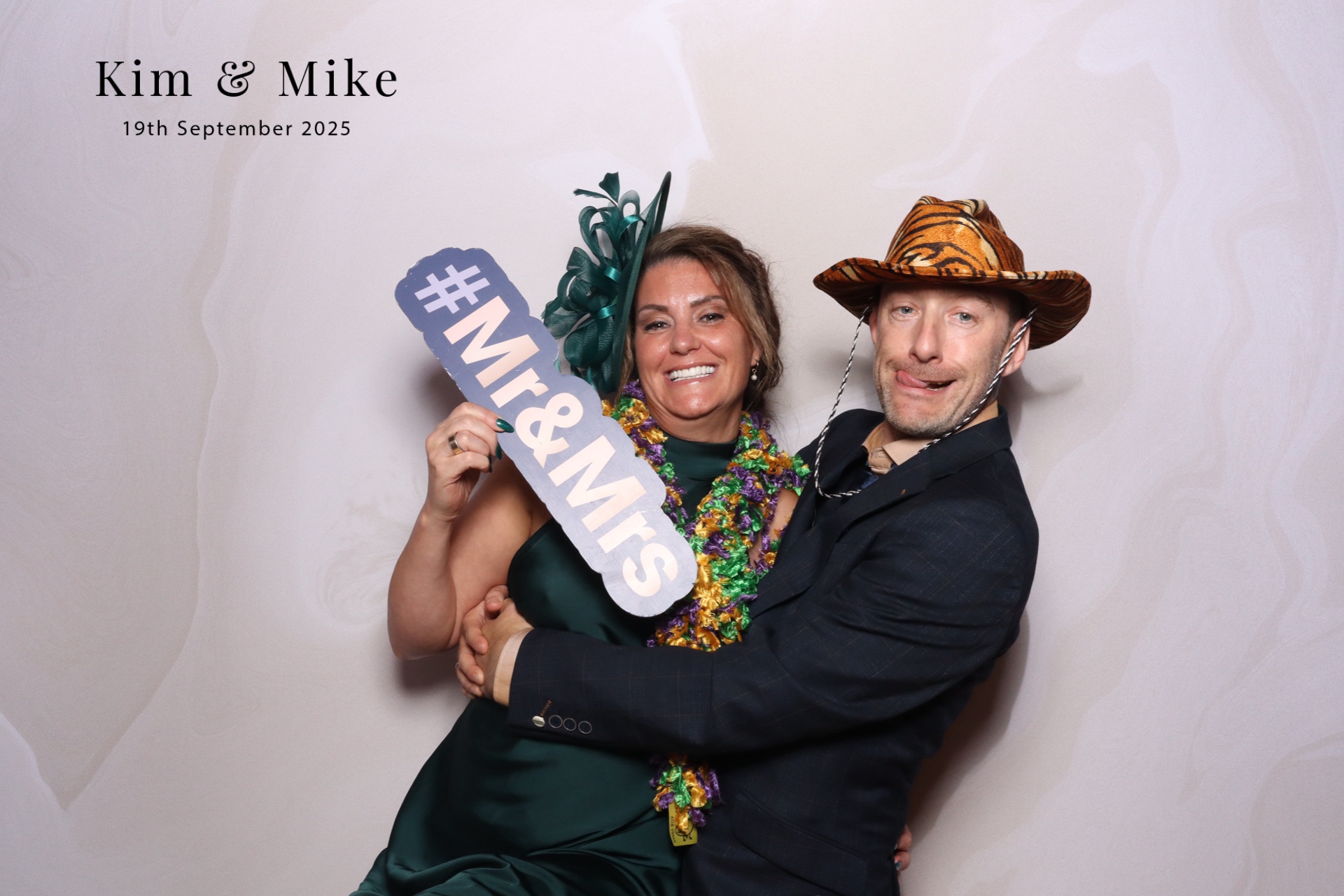 Kim & Mike  | View more photos from the event at gallery.magicimages.uk/u/MagicImages/Kim-Mike