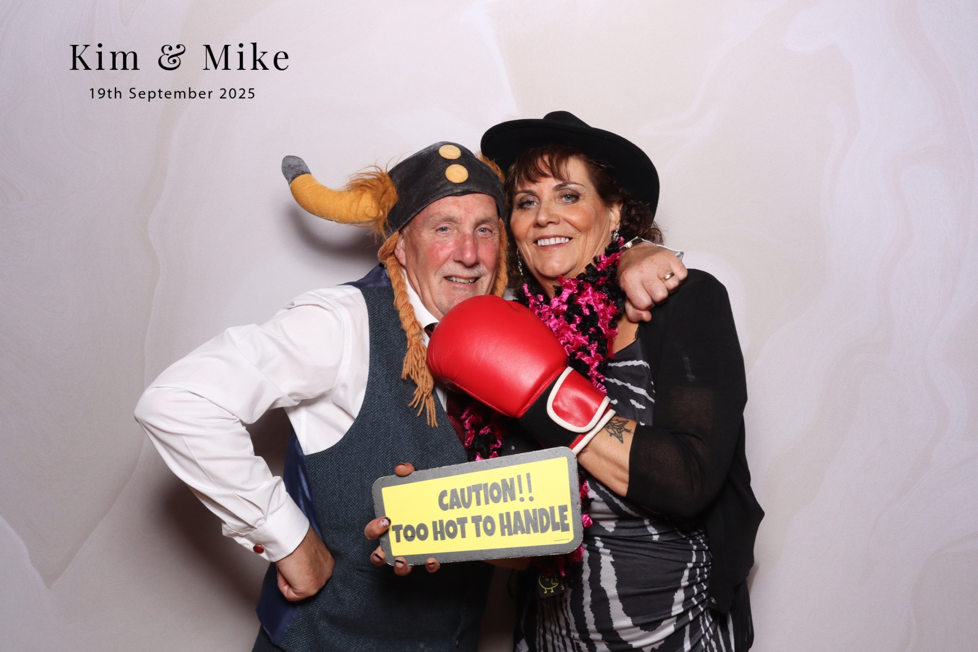 Kim & Mike  | View more photos from the event at gallery.magicimages.uk/u/MagicImages/Kim-Mike