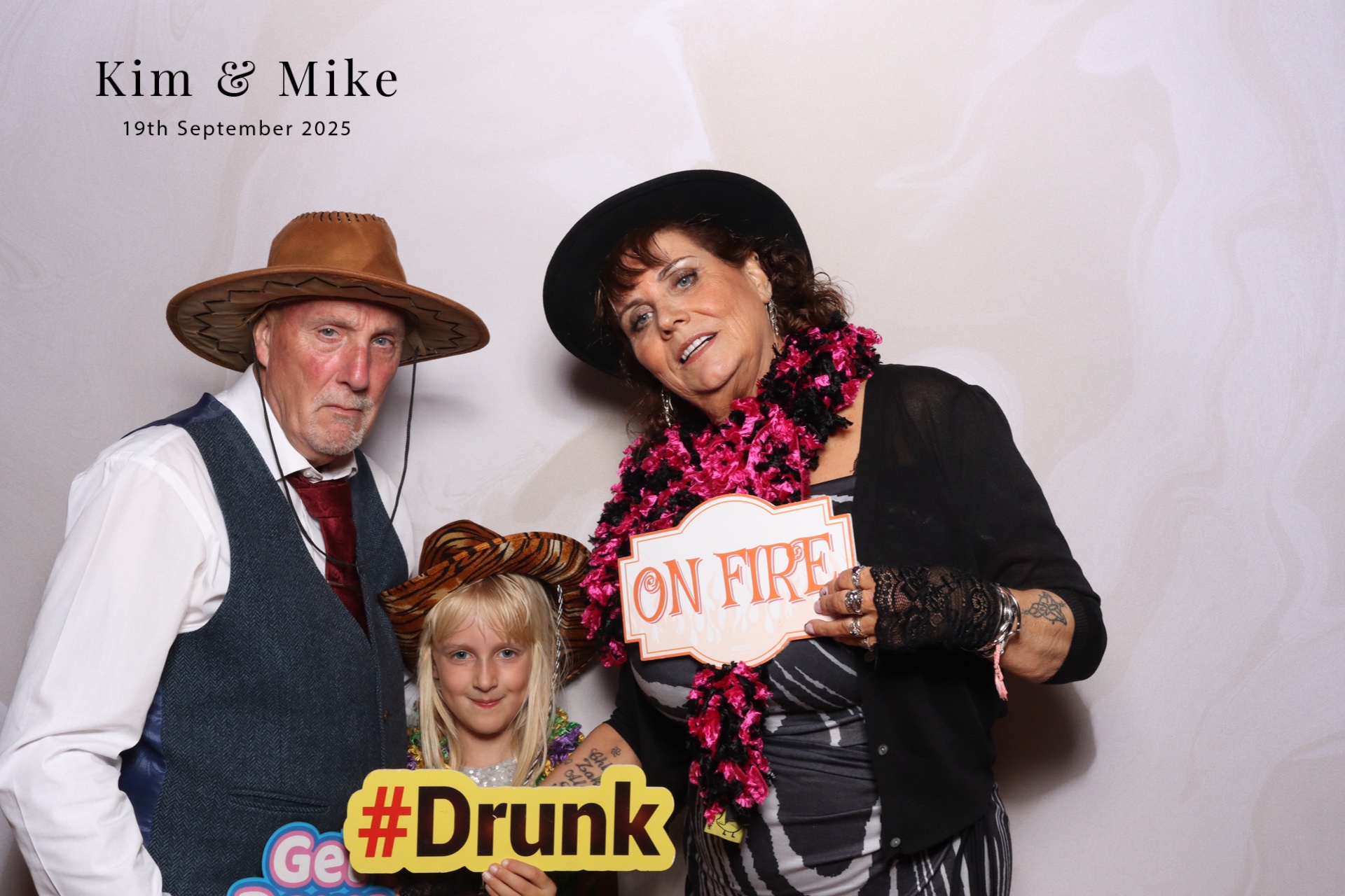 Kim & Mike  | View more photos from the event at gallery.magicimages.uk/u/MagicImages/Kim-Mike