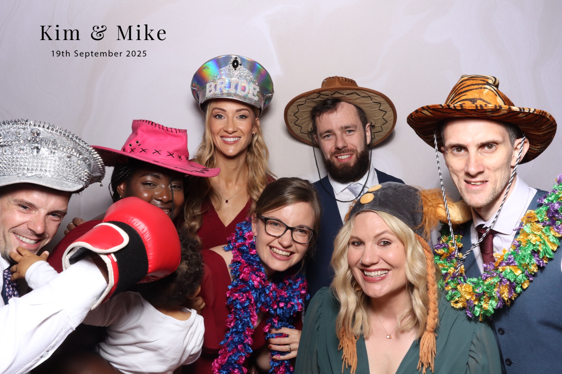 Kim & Mike  | View more photos from the event at gallery.magicimages.uk/u/MagicImages/Kim-Mike