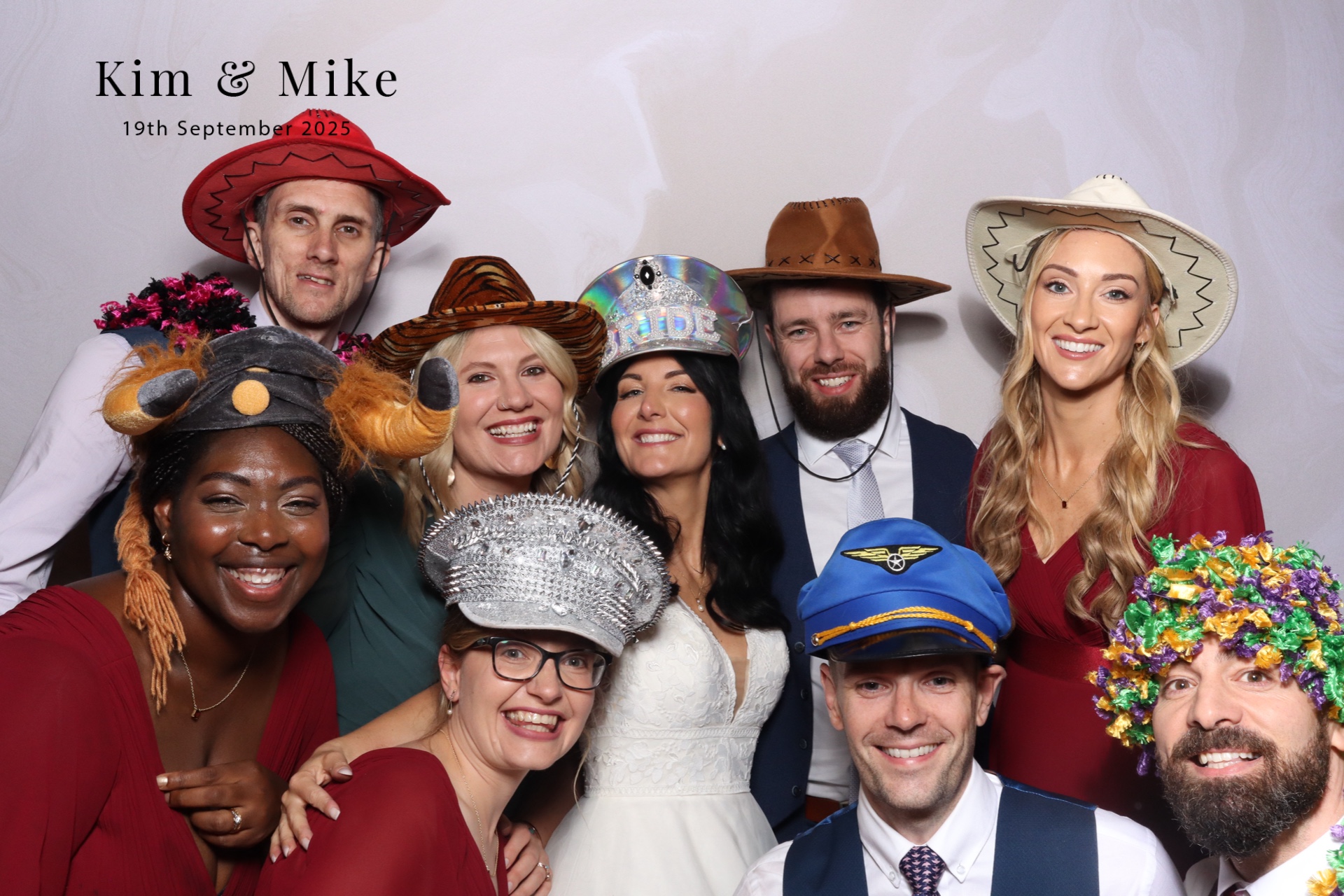 Kim & Mike  | View more photos from the event at gallery.magicimages.uk/u/MagicImages/Kim-Mike