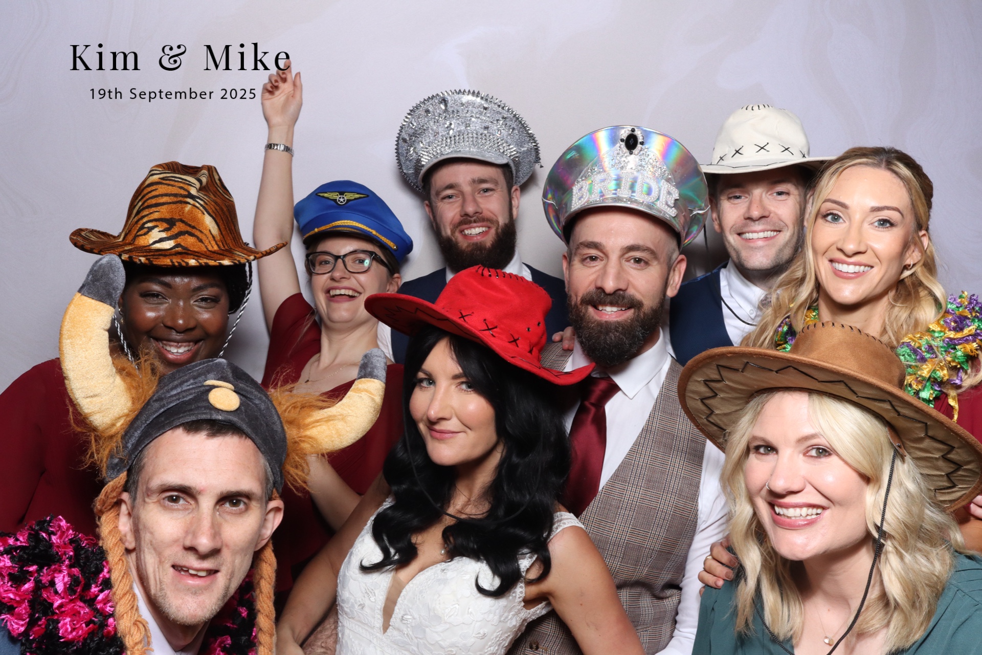 Kim & Mike  | View more photos from the event at gallery.magicimages.uk/u/MagicImages/Kim-Mike