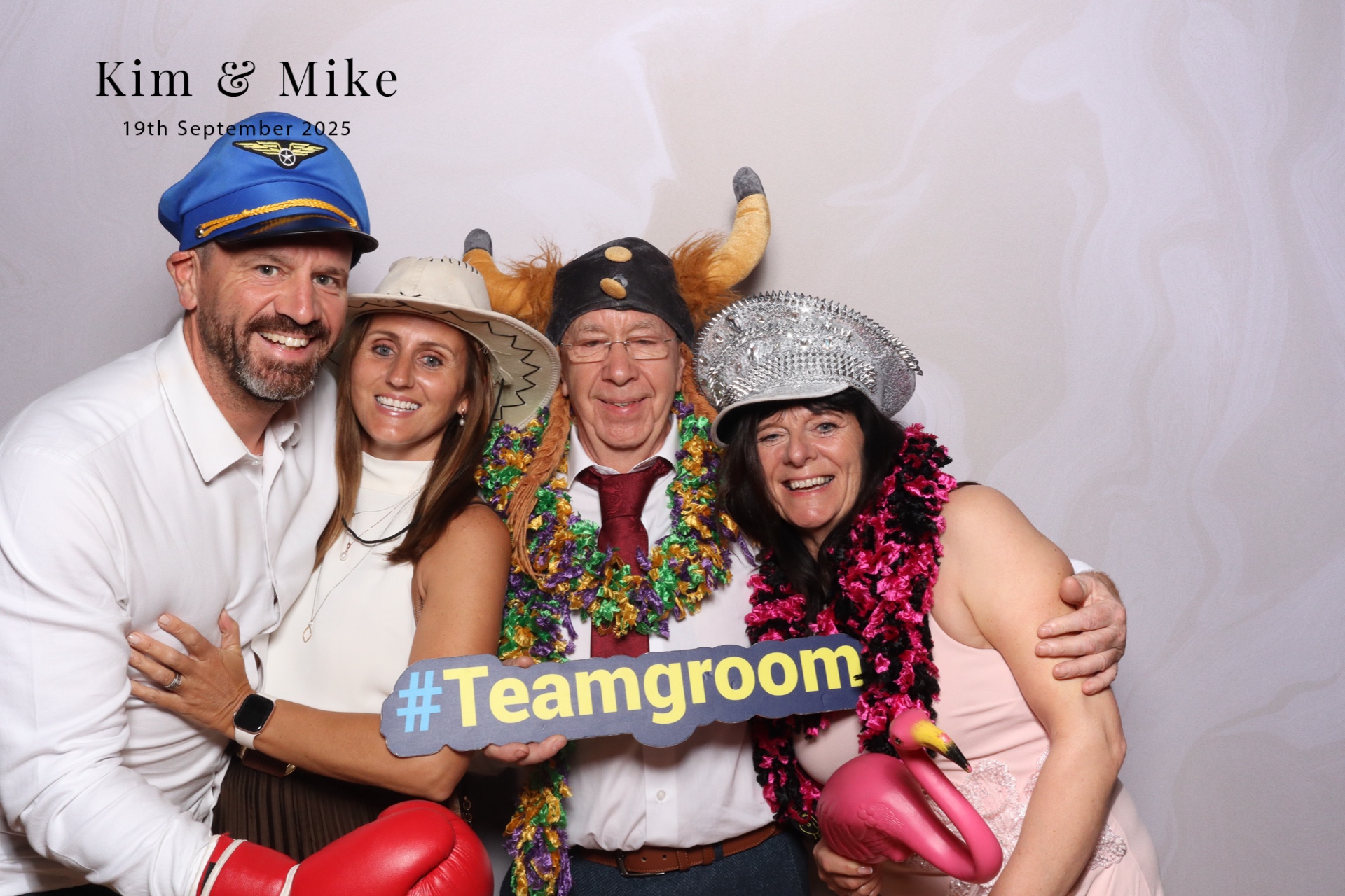 Kim & Mike  | View more photos from the event at gallery.magicimages.uk/u/MagicImages/Kim-Mike