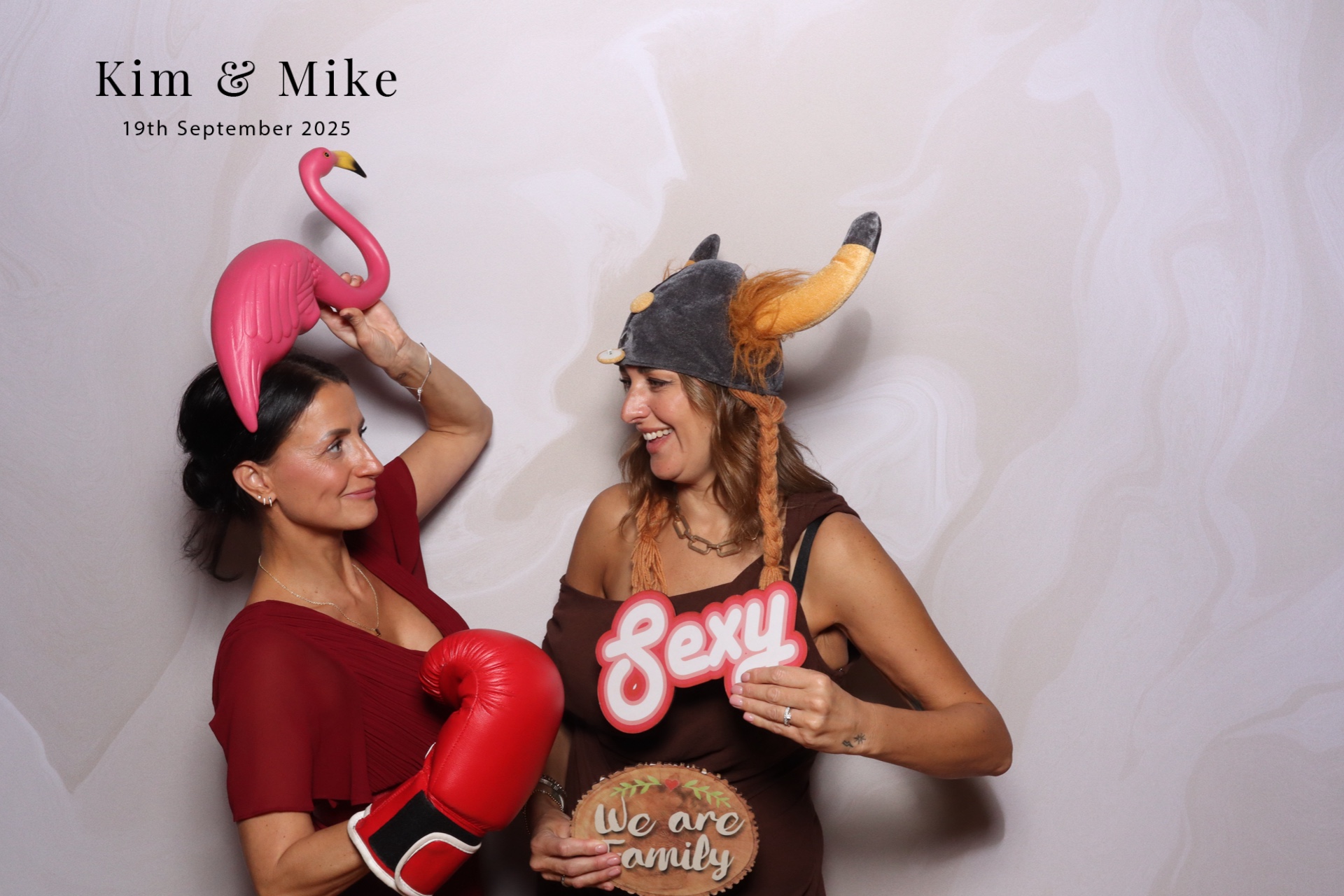 Kim & Mike  | View more photos from the event at gallery.magicimages.uk/u/MagicImages/Kim-Mike