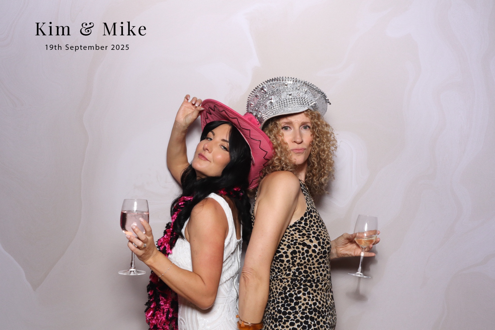 Kim & Mike  | View more photos from the event at gallery.magicimages.uk/u/MagicImages/Kim-Mike