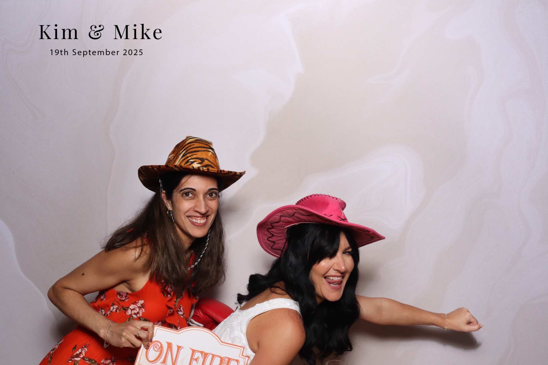 Kim & Mike  | View more photos from the event at gallery.magicimages.uk/u/MagicImages/Kim-Mike