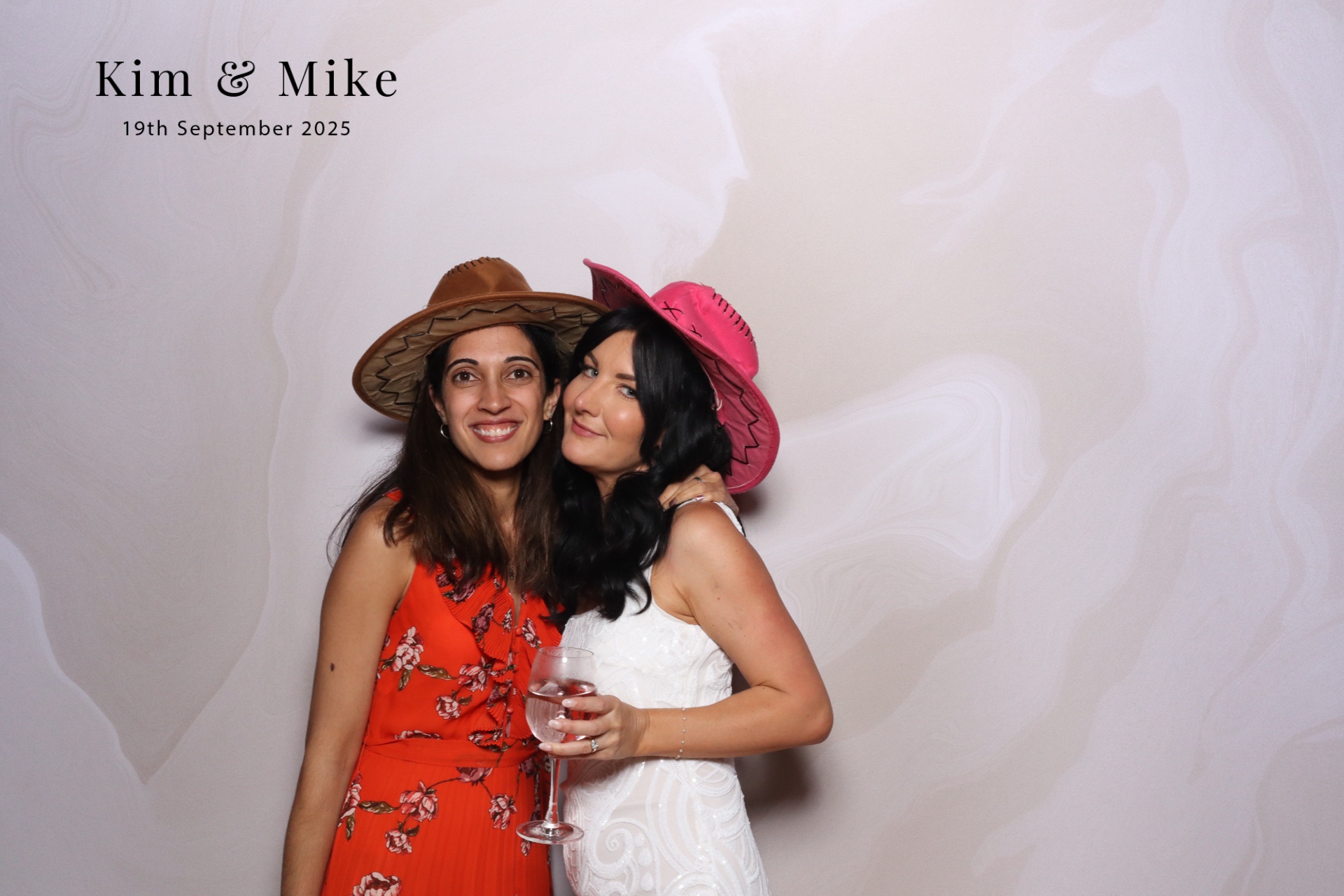 Kim & Mike  | View more photos from the event at gallery.magicimages.uk/u/MagicImages/Kim-Mike