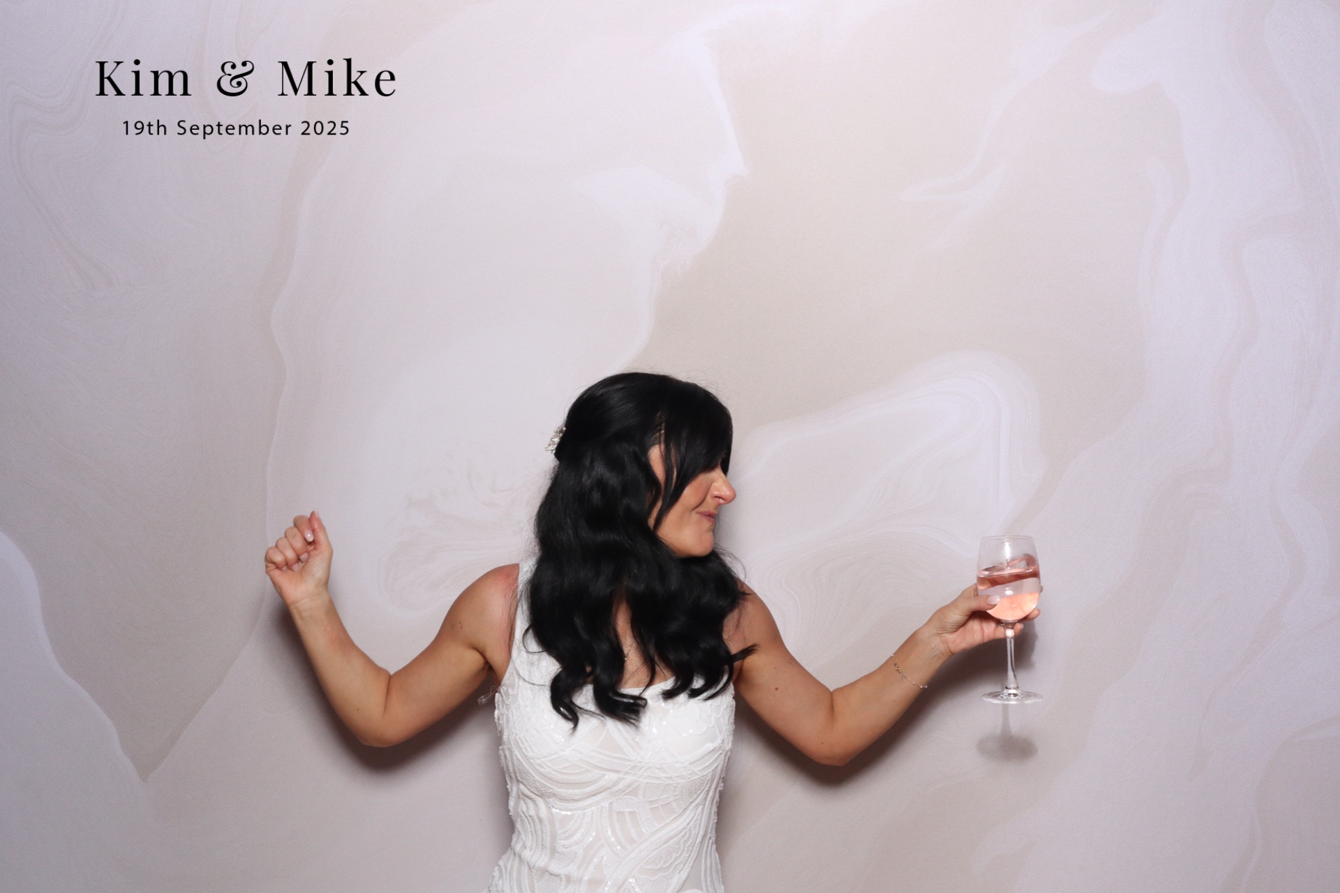 Kim & Mike  | View more photos from the event at gallery.magicimages.uk/u/MagicImages/Kim-Mike