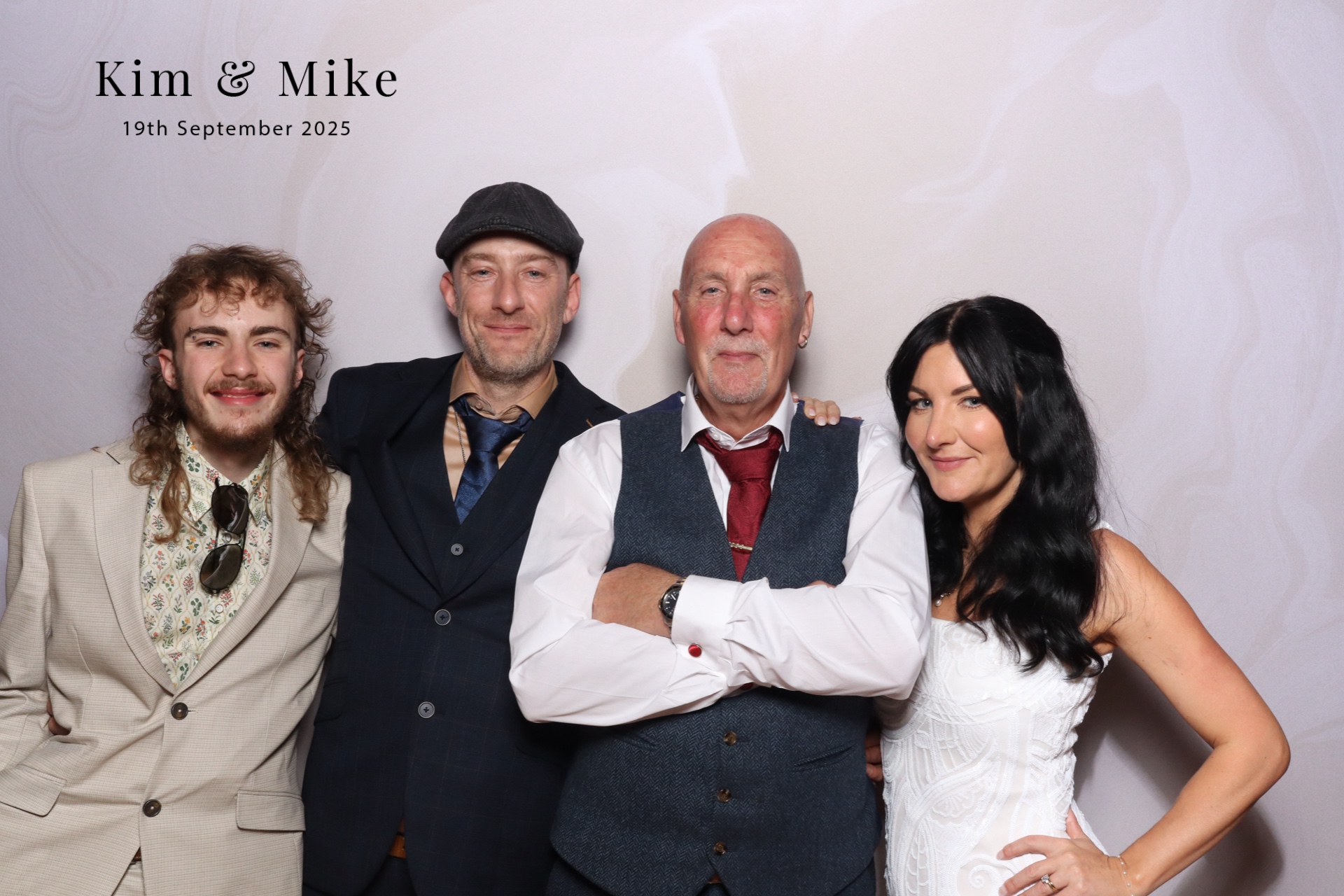 Kim & Mike  | View more photos from the event at gallery.magicimages.uk/u/MagicImages/Kim-Mike