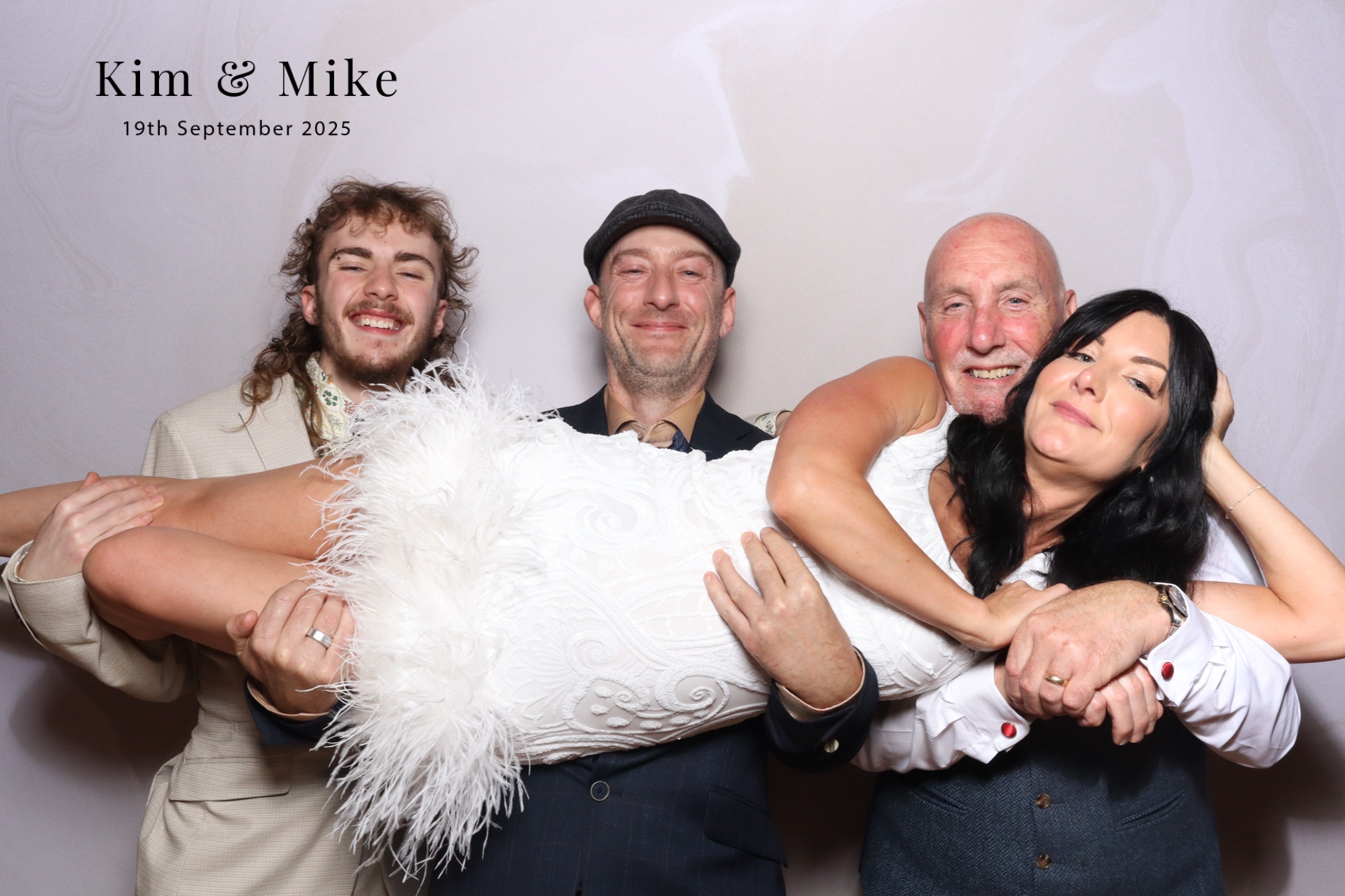 Kim & Mike  | View more photos from the event at gallery.magicimages.uk/u/MagicImages/Kim-Mike