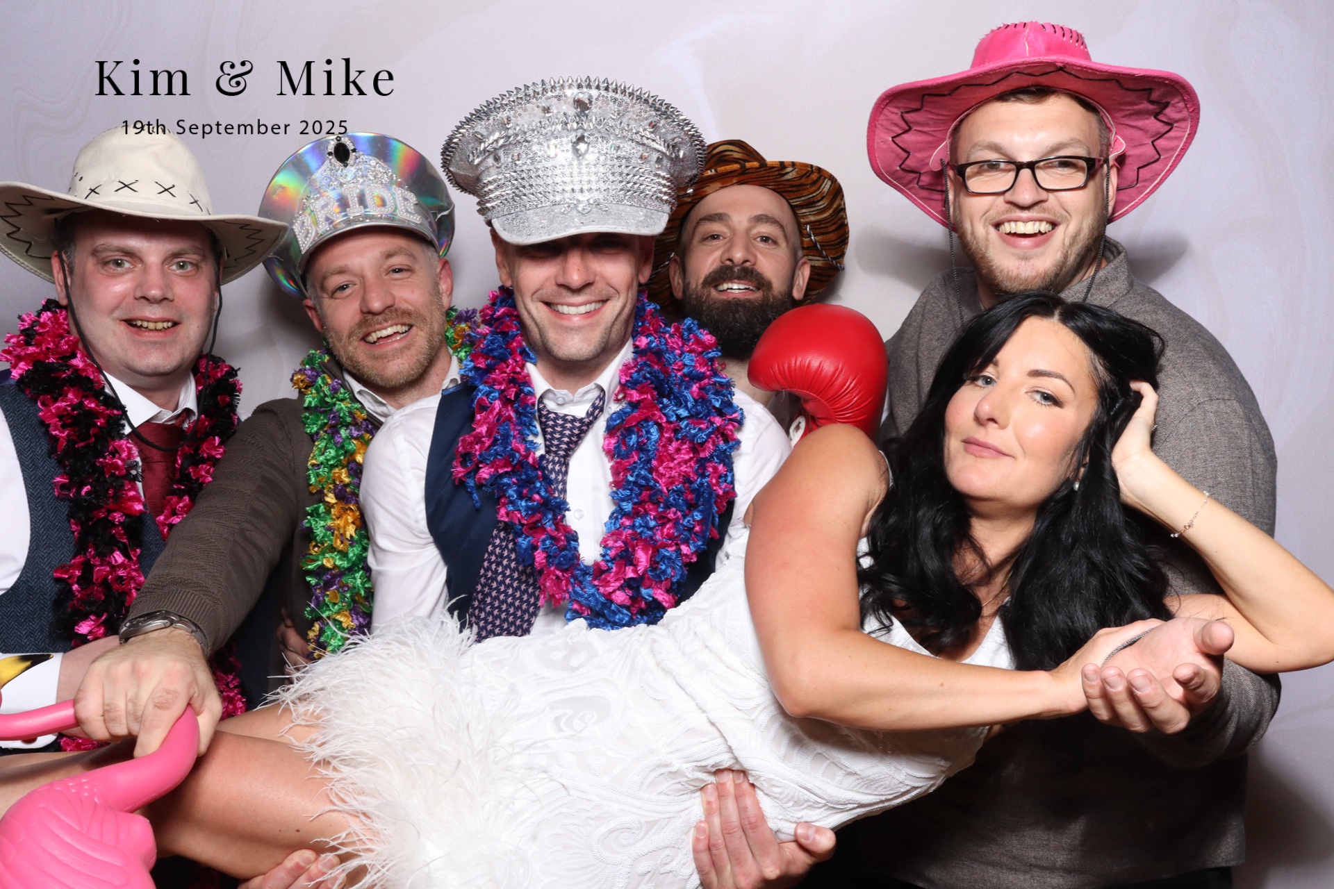 Kim & Mike  | View more photos from the event at gallery.magicimages.uk/u/MagicImages/Kim-Mike