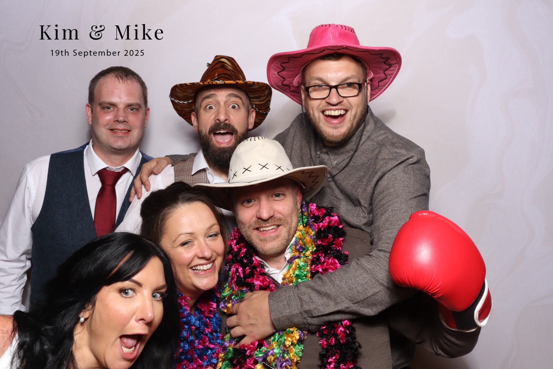 Kim & Mike  | View more photos from the event at gallery.magicimages.uk/u/MagicImages/Kim-Mike