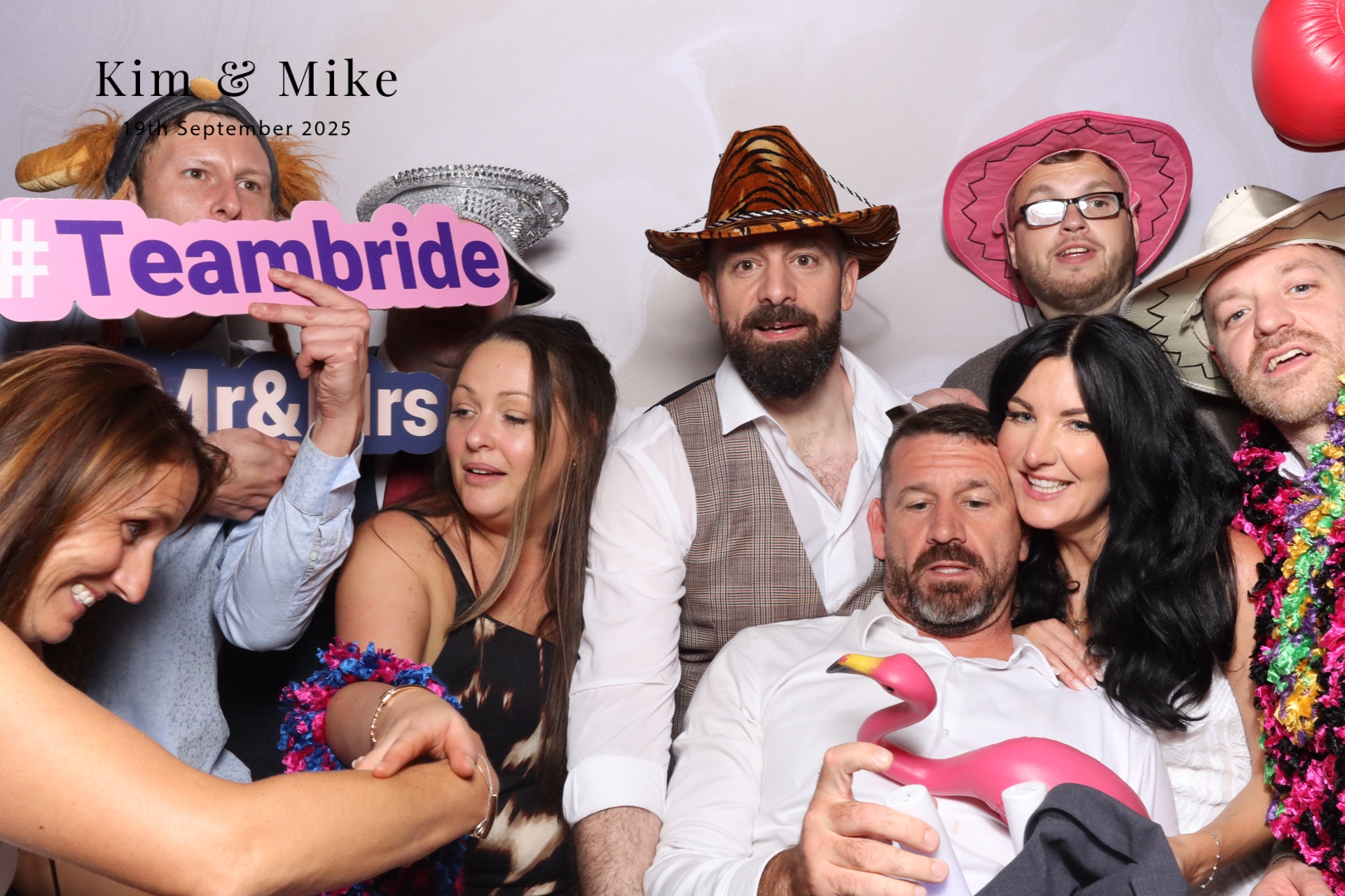 Kim & Mike  | View more photos from the event at gallery.magicimages.uk/u/MagicImages/Kim-Mike