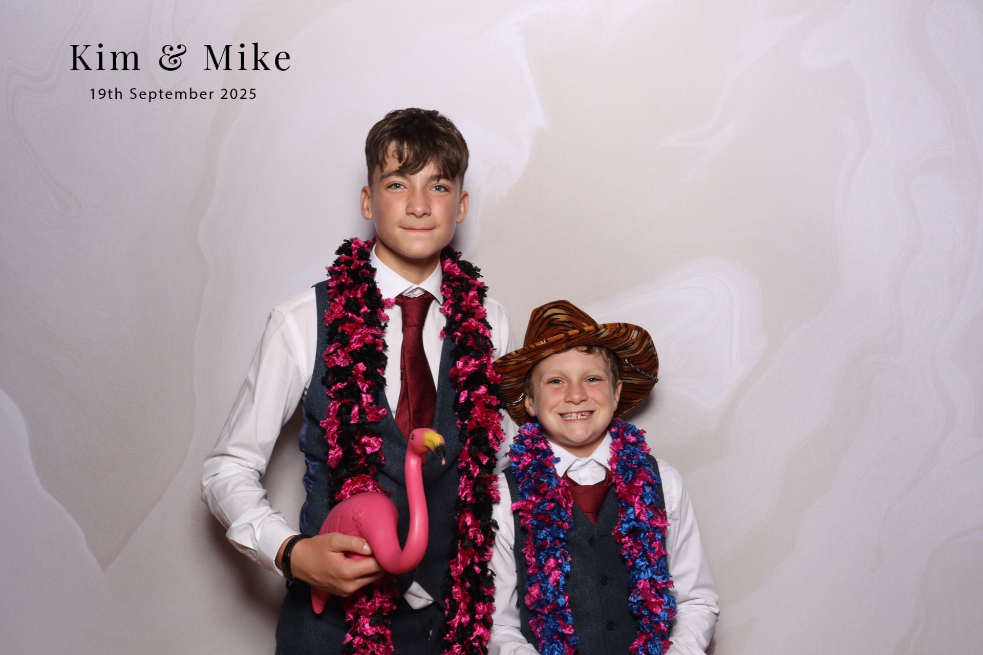 Kim & Mike  | View more photos from the event at gallery.magicimages.uk/u/MagicImages/Kim-Mike