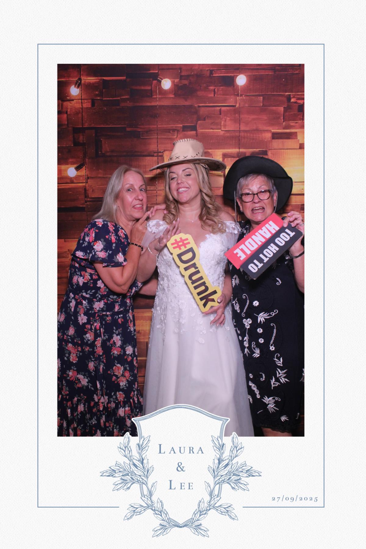 Laura & Lees wedding | View more photos from the event at gallery.magicimages.uk/u/MagicImages/Laura-Lees-wedding