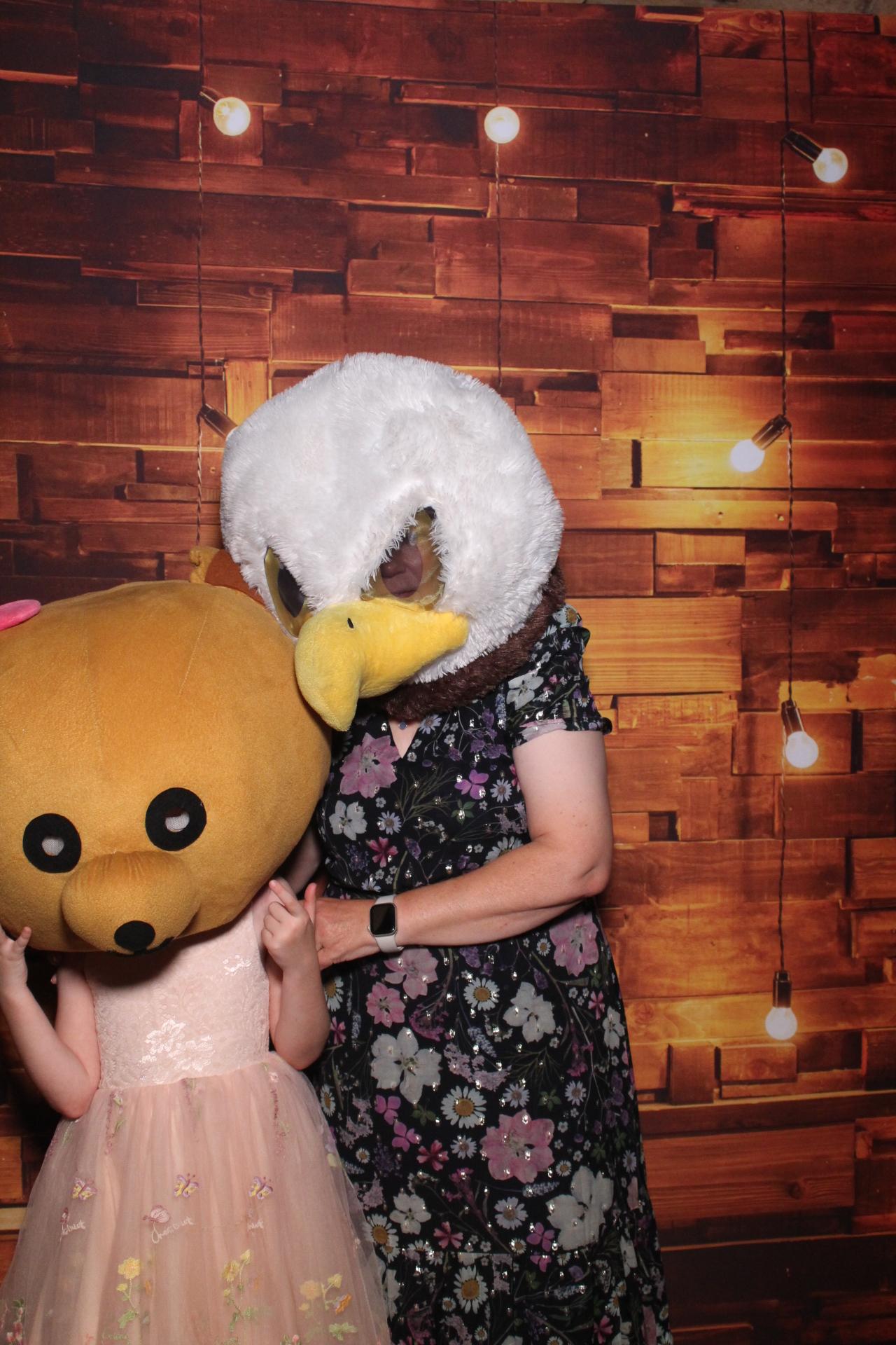 Lucy & Mark  | View more photos from the event at gallery.magicimages.uk/u/MagicImages/Lucy-Mark