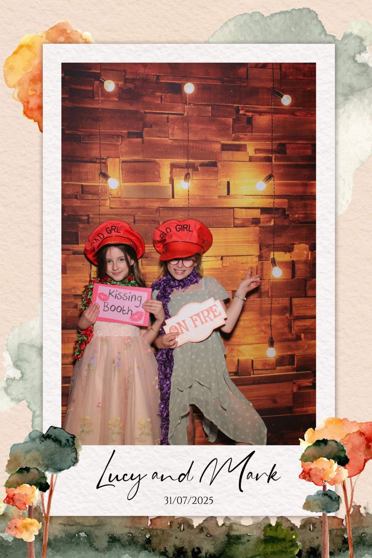 Lucy & Mark  | View more photos from the event at gallery.magicimages.uk/u/MagicImages/Lucy-Mark