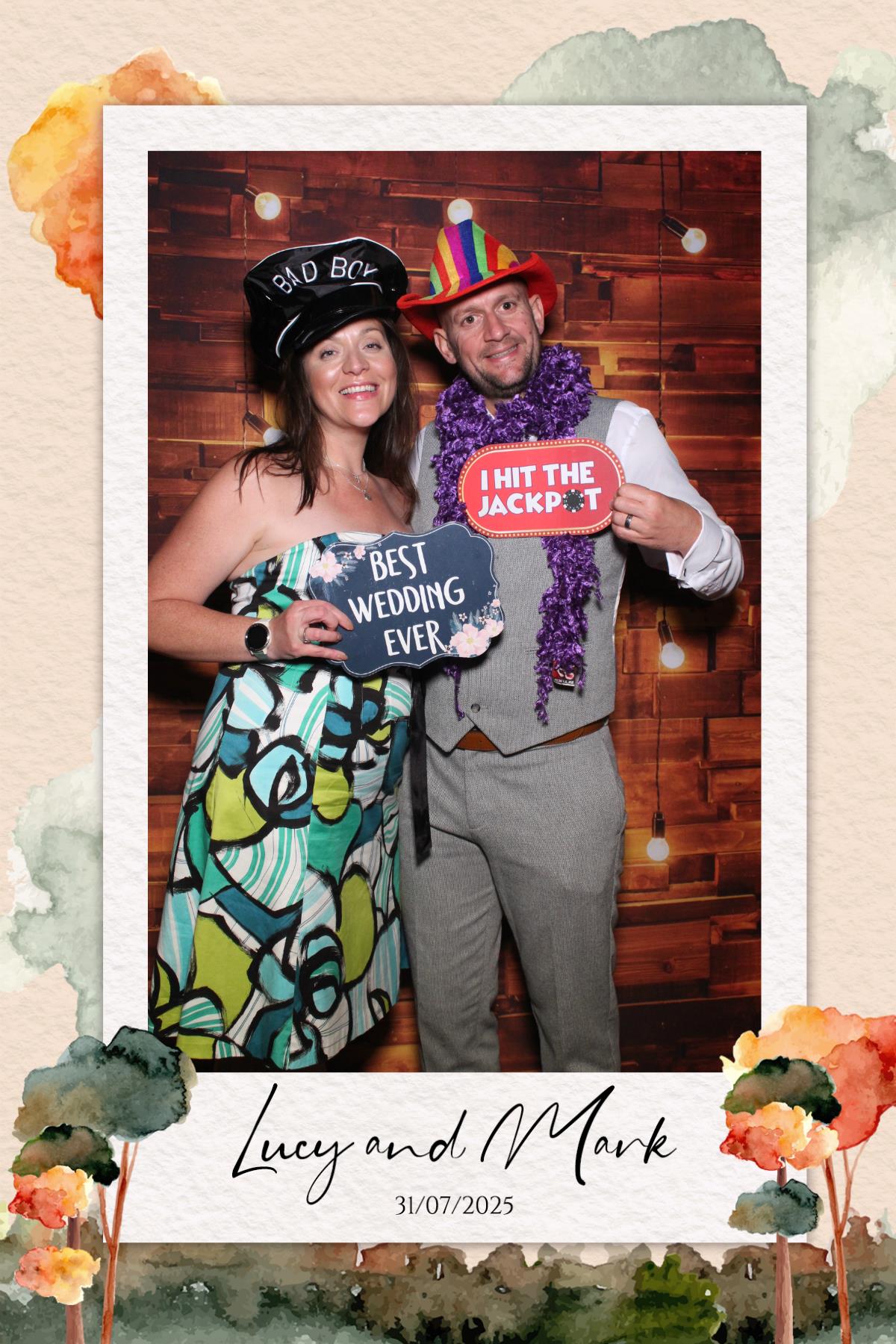 Lucy & Mark  | View more photos from the event at gallery.magicimages.uk/u/MagicImages/Lucy-Mark