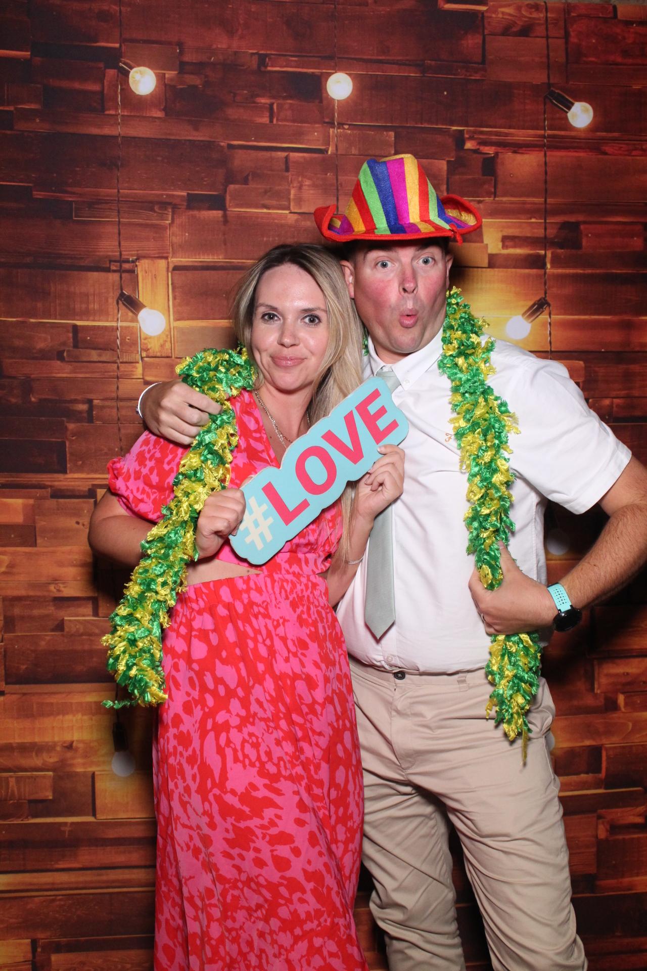 Lucy & Mark  | View more photos from the event at gallery.magicimages.uk/u/MagicImages/Lucy-Mark