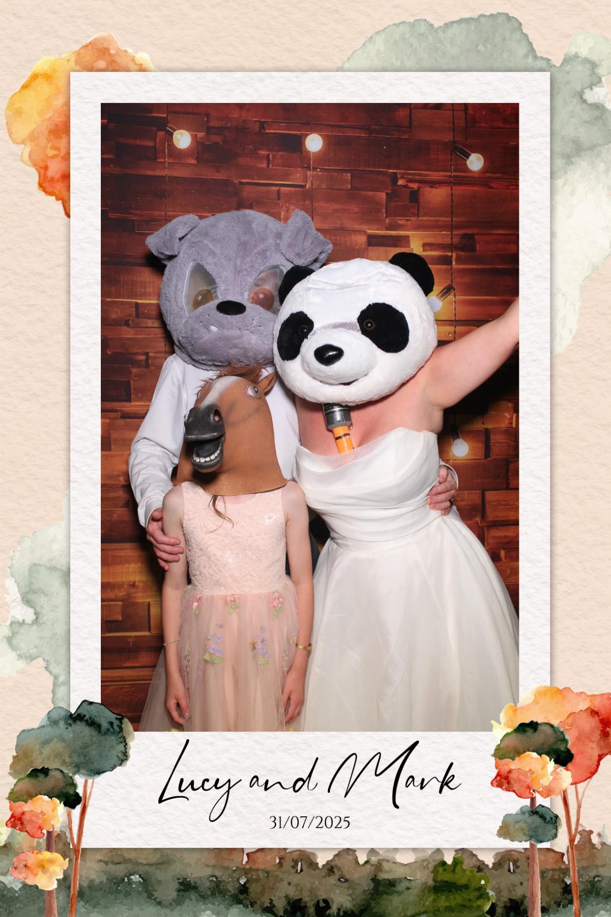 Lucy & Mark  | View more photos from the event at gallery.magicimages.uk/u/MagicImages/Lucy-Mark