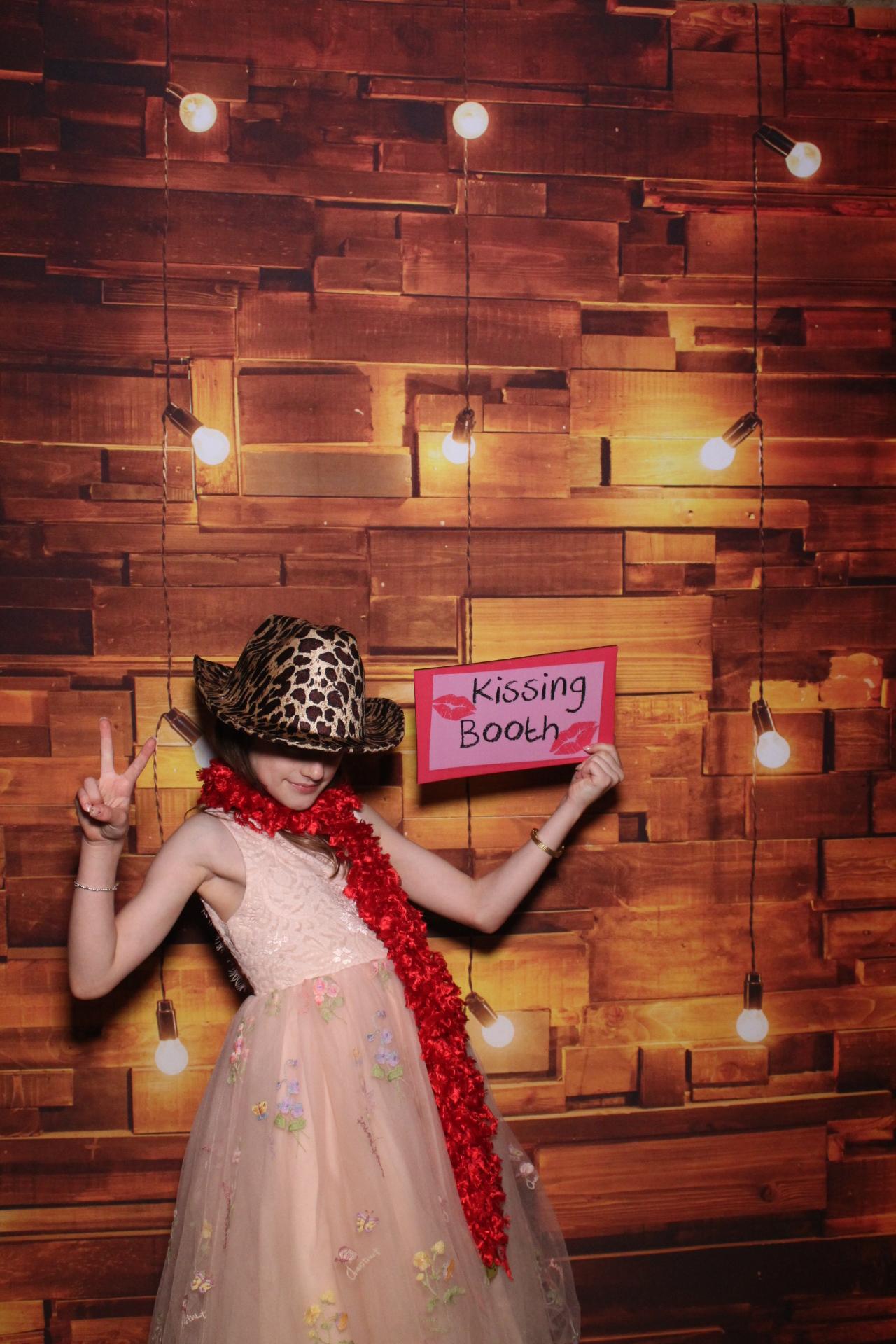 Lucy & Mark  | View more photos from the event at gallery.magicimages.uk/u/MagicImages/Lucy-Mark