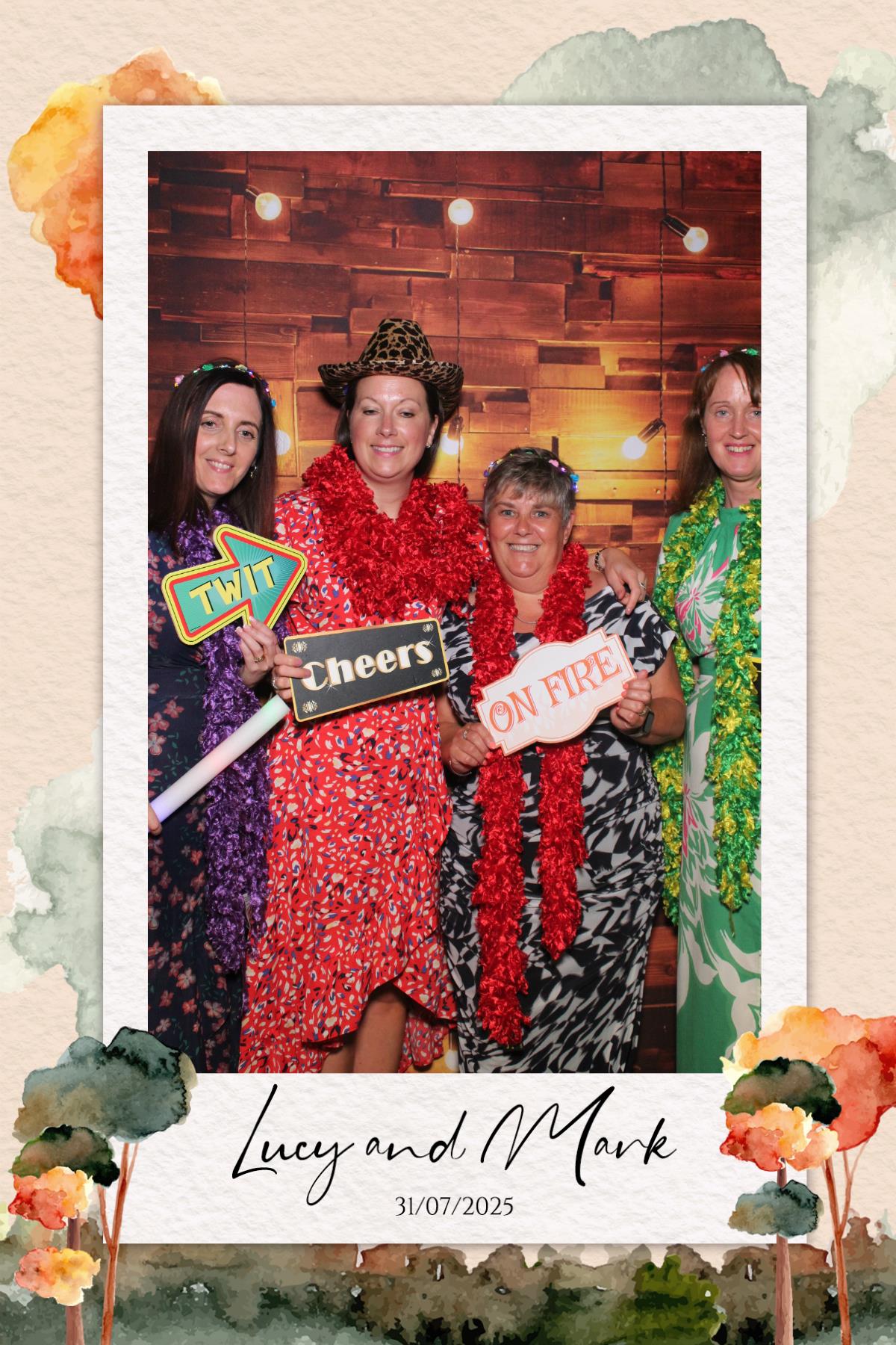 Lucy & Mark  | View more photos from the event at gallery.magicimages.uk/u/MagicImages/Lucy-Mark