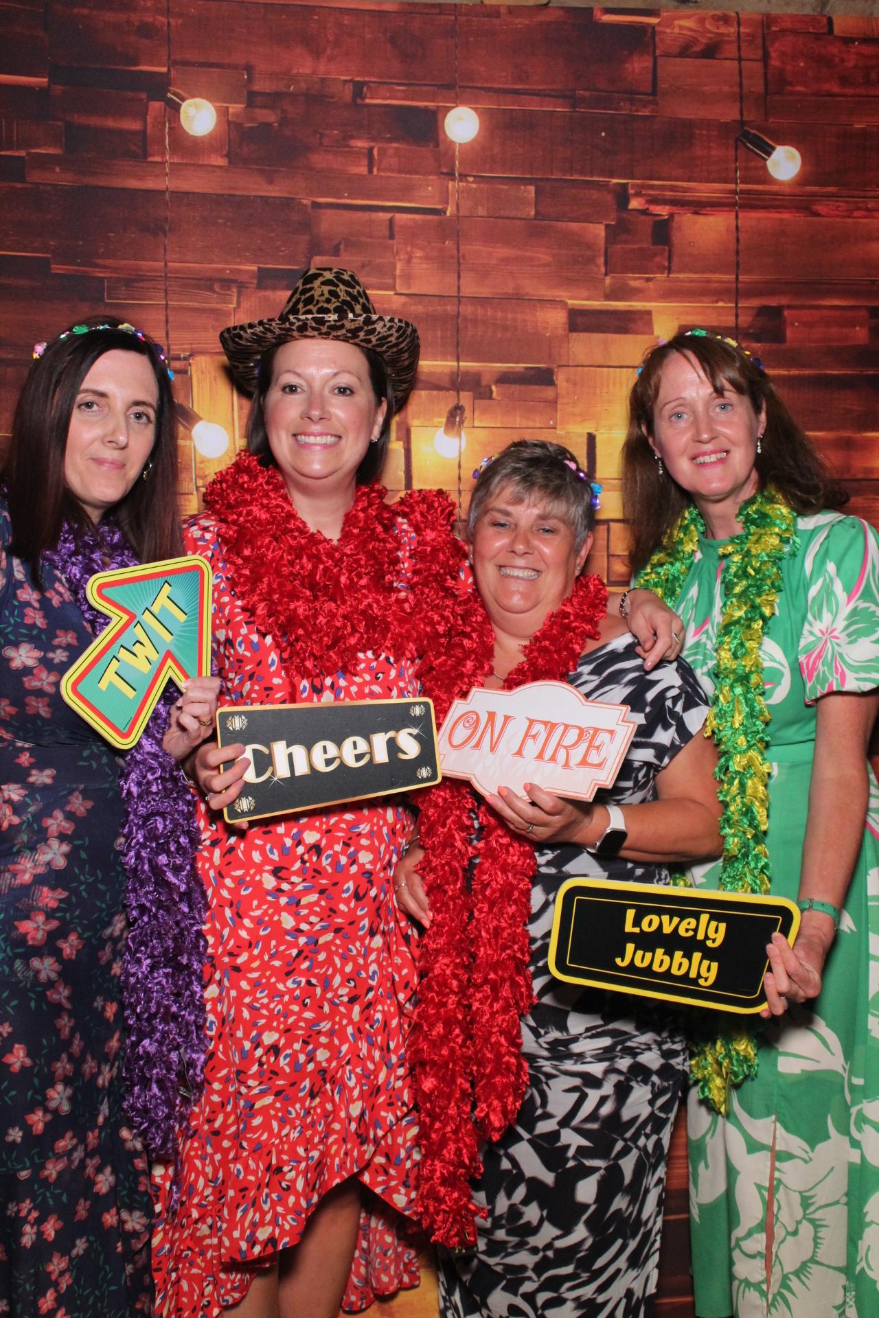 Lucy & Mark  | View more photos from the event at gallery.magicimages.uk/u/MagicImages/Lucy-Mark