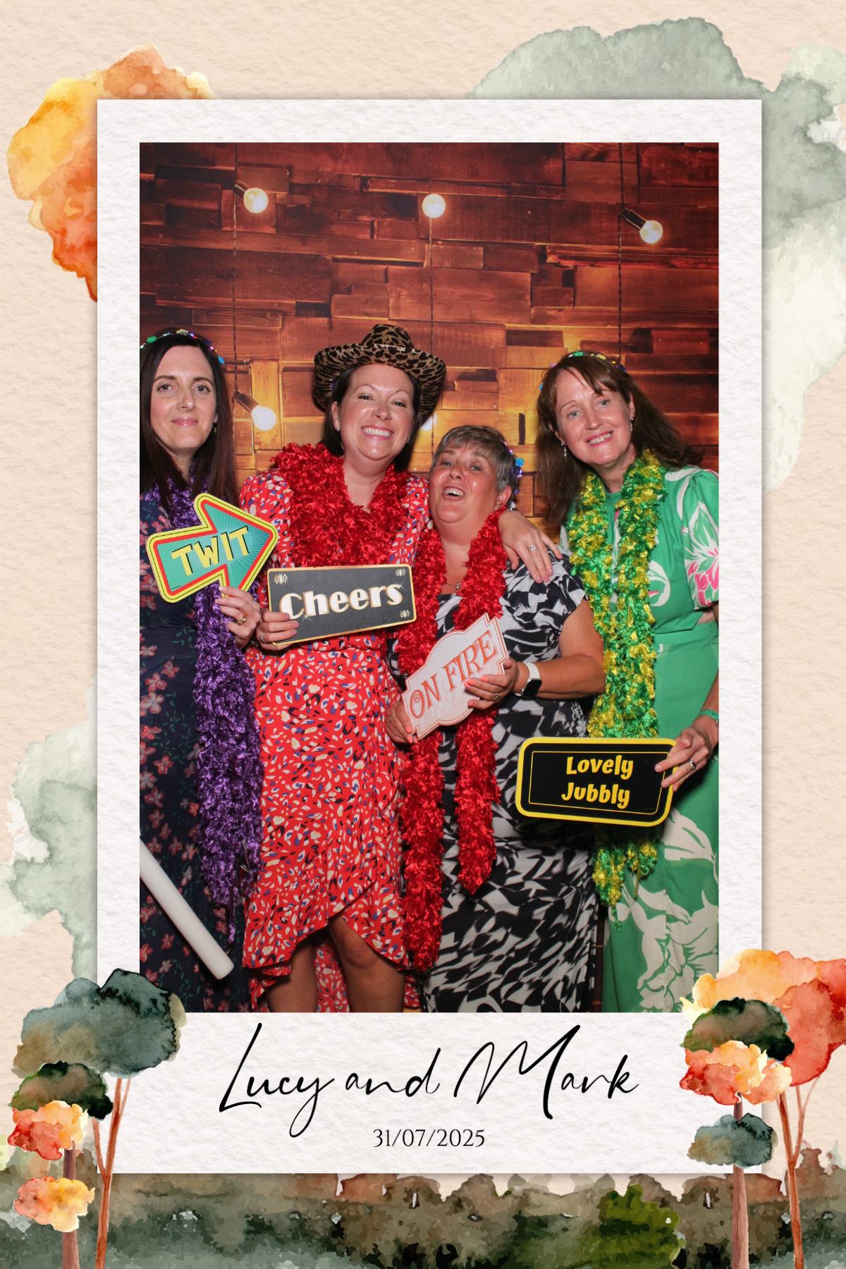 Lucy & Mark  | View more photos from the event at gallery.magicimages.uk/u/MagicImages/Lucy-Mark