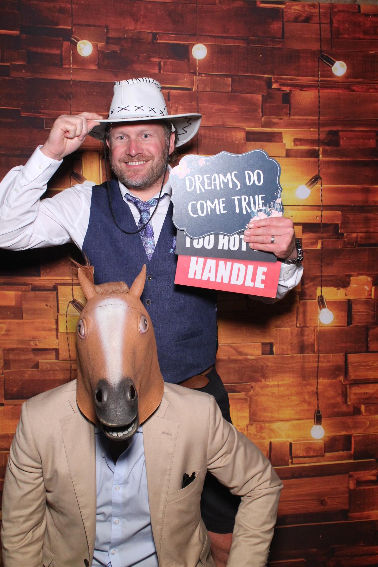 Lucy & Mark  | View more photos from the event at gallery.magicimages.uk/u/MagicImages/Lucy-Mark