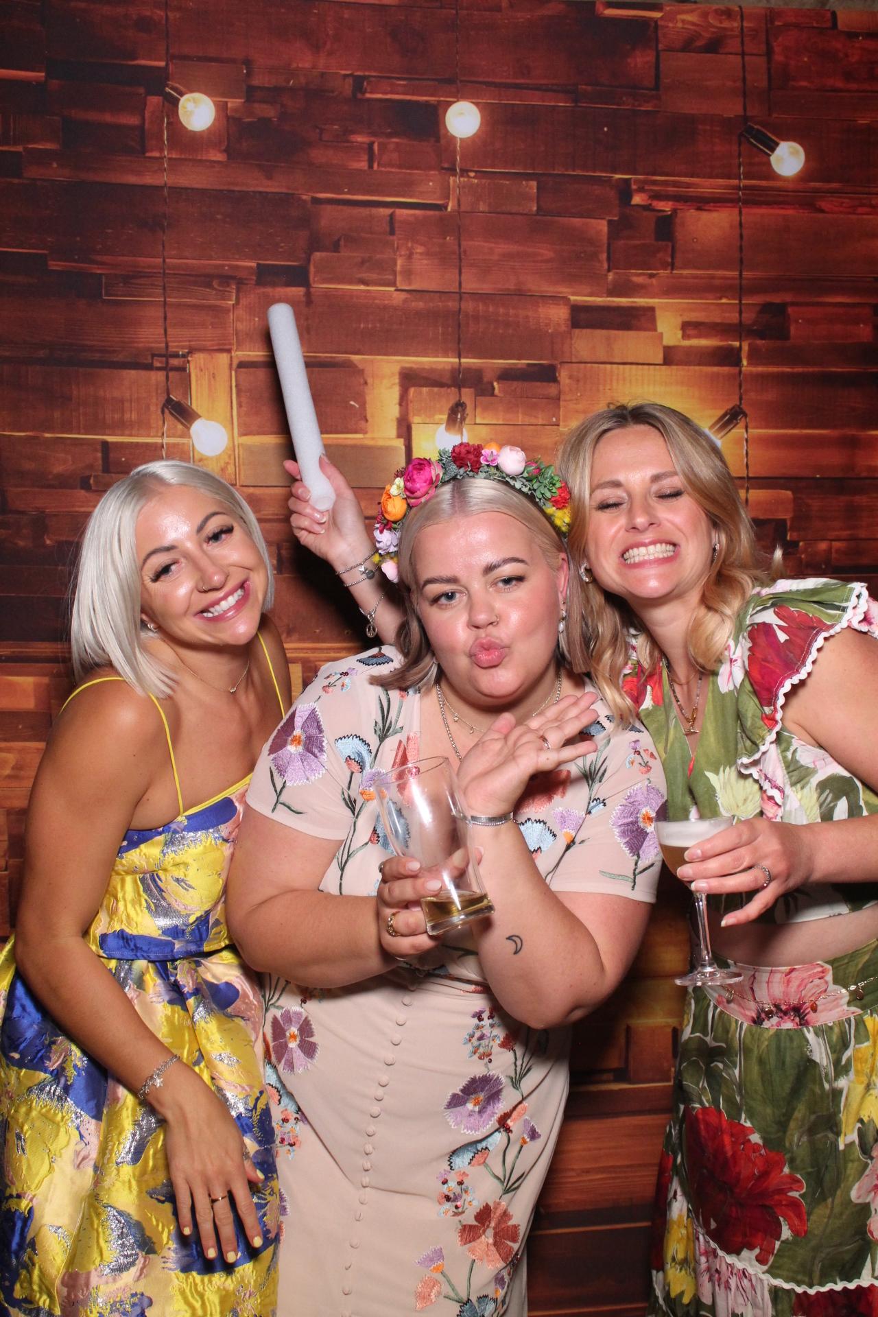 Lucy & Mark  | View more photos from the event at gallery.magicimages.uk/u/MagicImages/Lucy-Mark