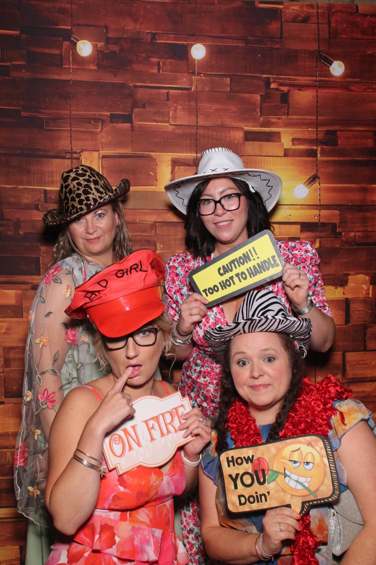 Lucy & Mark  | View more photos from the event at gallery.magicimages.uk/u/MagicImages/Lucy-Mark