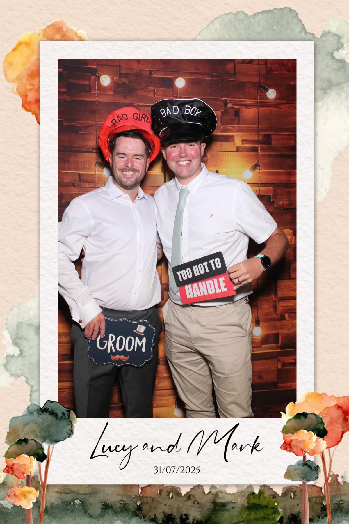 Lucy & Mark  | View more photos from the event at gallery.magicimages.uk/u/MagicImages/Lucy-Mark