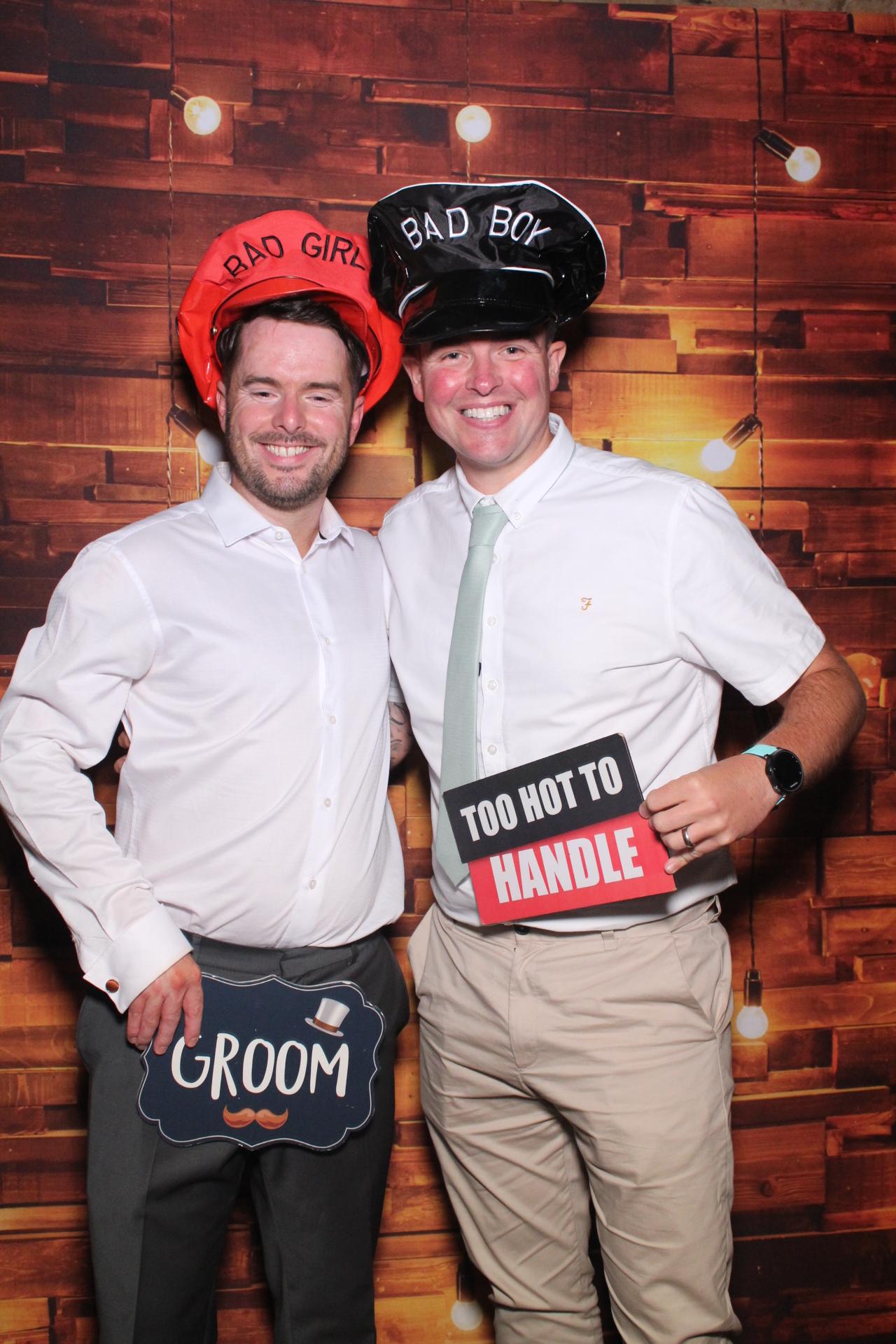 Lucy & Mark  | View more photos from the event at gallery.magicimages.uk/u/MagicImages/Lucy-Mark